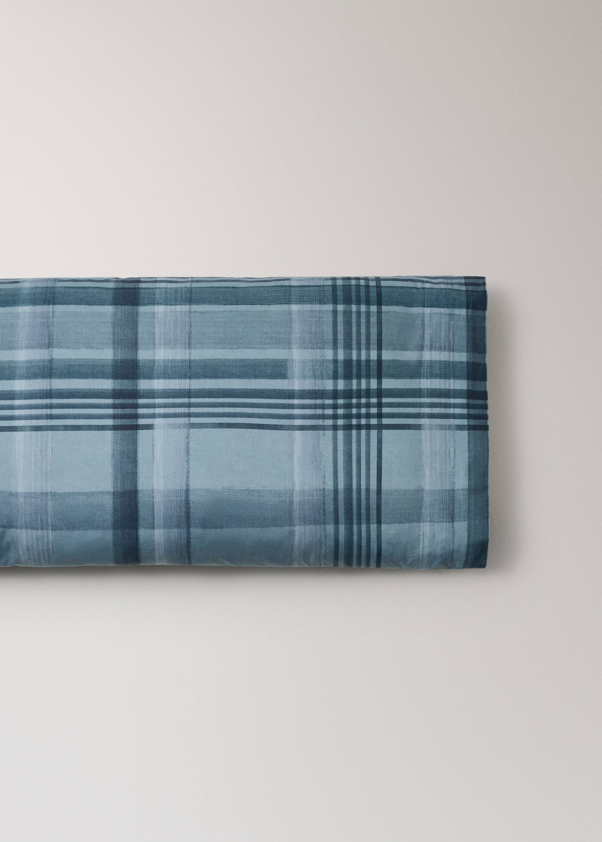 Percale cotton watercolour check-print pillowcase 45x110cm - Article without model