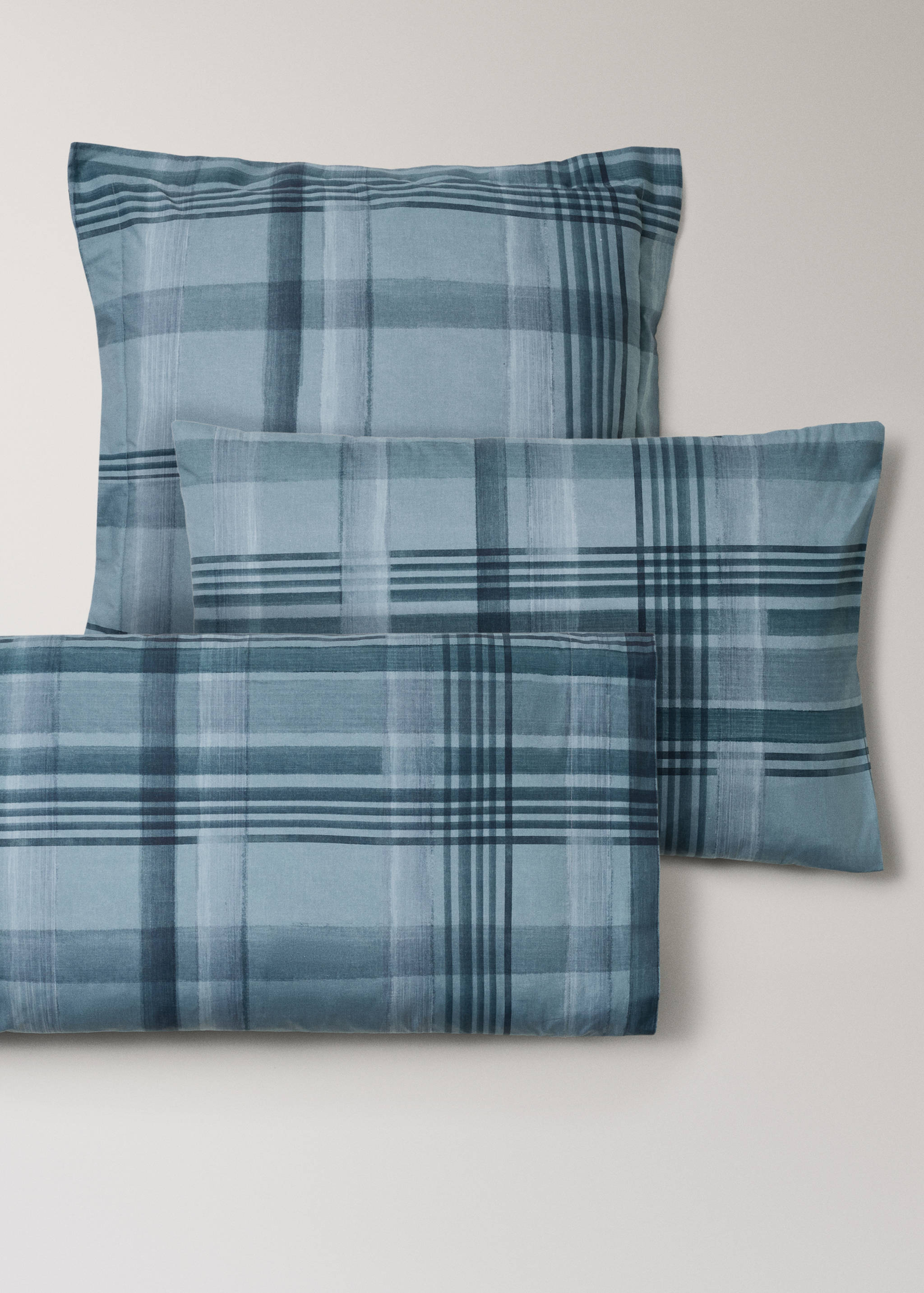 Percale cotton watercolour check-print pillowcase 50x75 cm - Details of the article 4