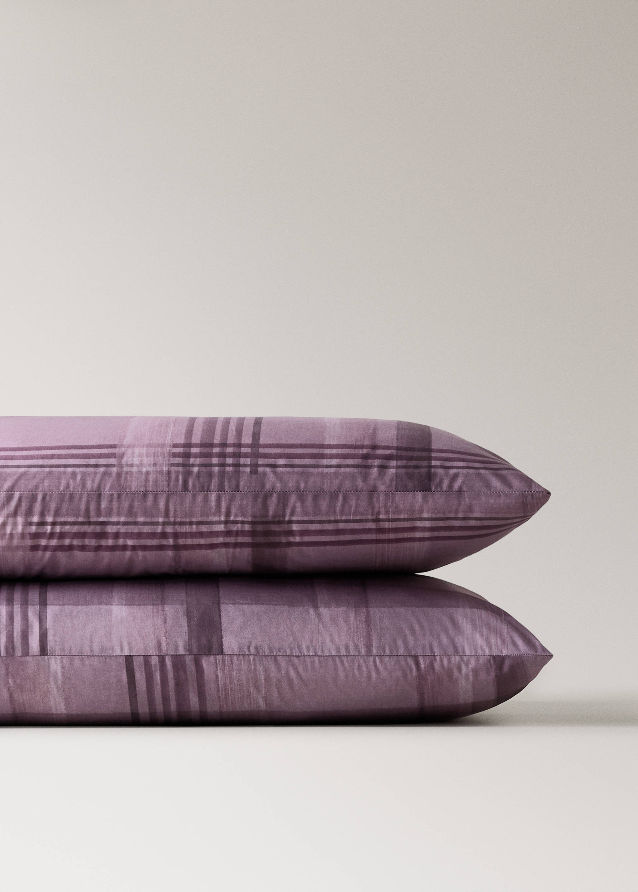 Percale cotton watercolour check-print pillowcase 50x75 cm - Details of the article 1