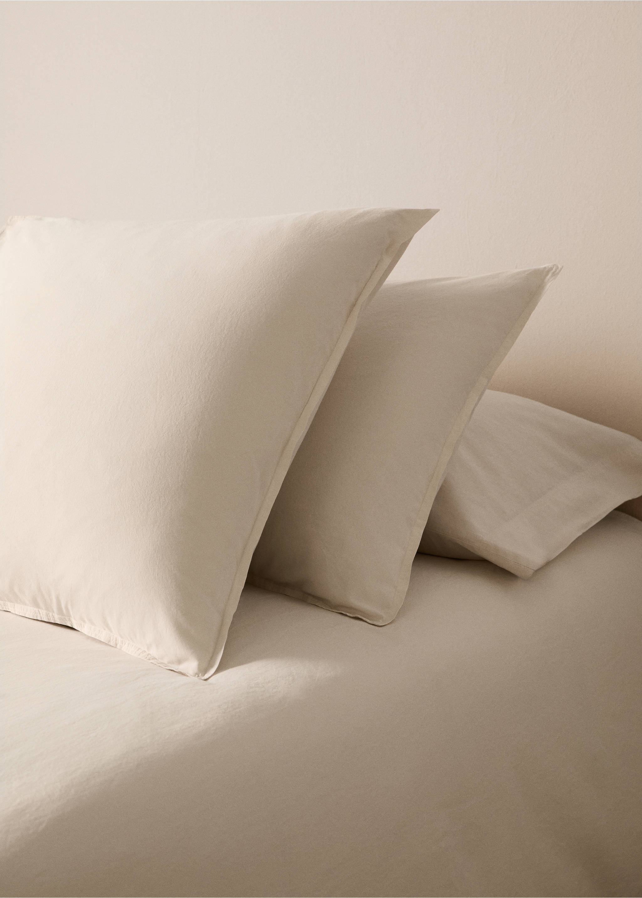 Children's washed cotton double-stitched pillowcase 60x60 cm - General plane, Ecru. Ref: 17011640-00.
