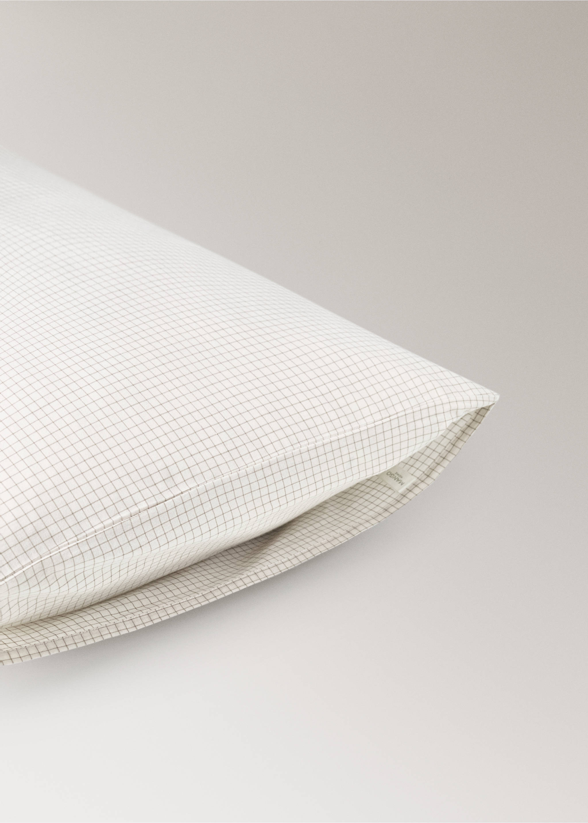 Cotton mini-check children's pillowcase 45x110cm - Details of the article 1, Ecru. Ref: 17011641-00.