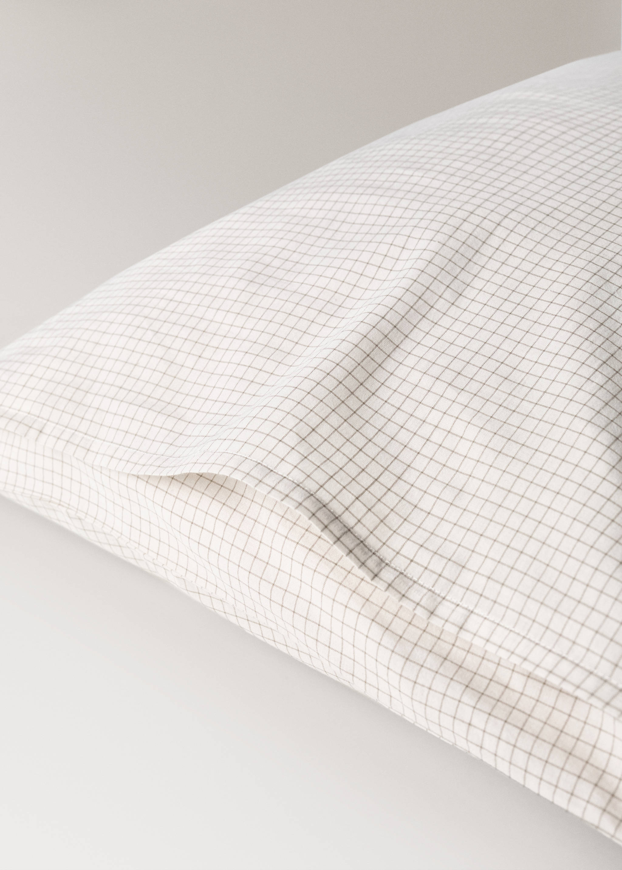 Cotton mini-check children's pillowcase 45x110cm - Details of the article 2