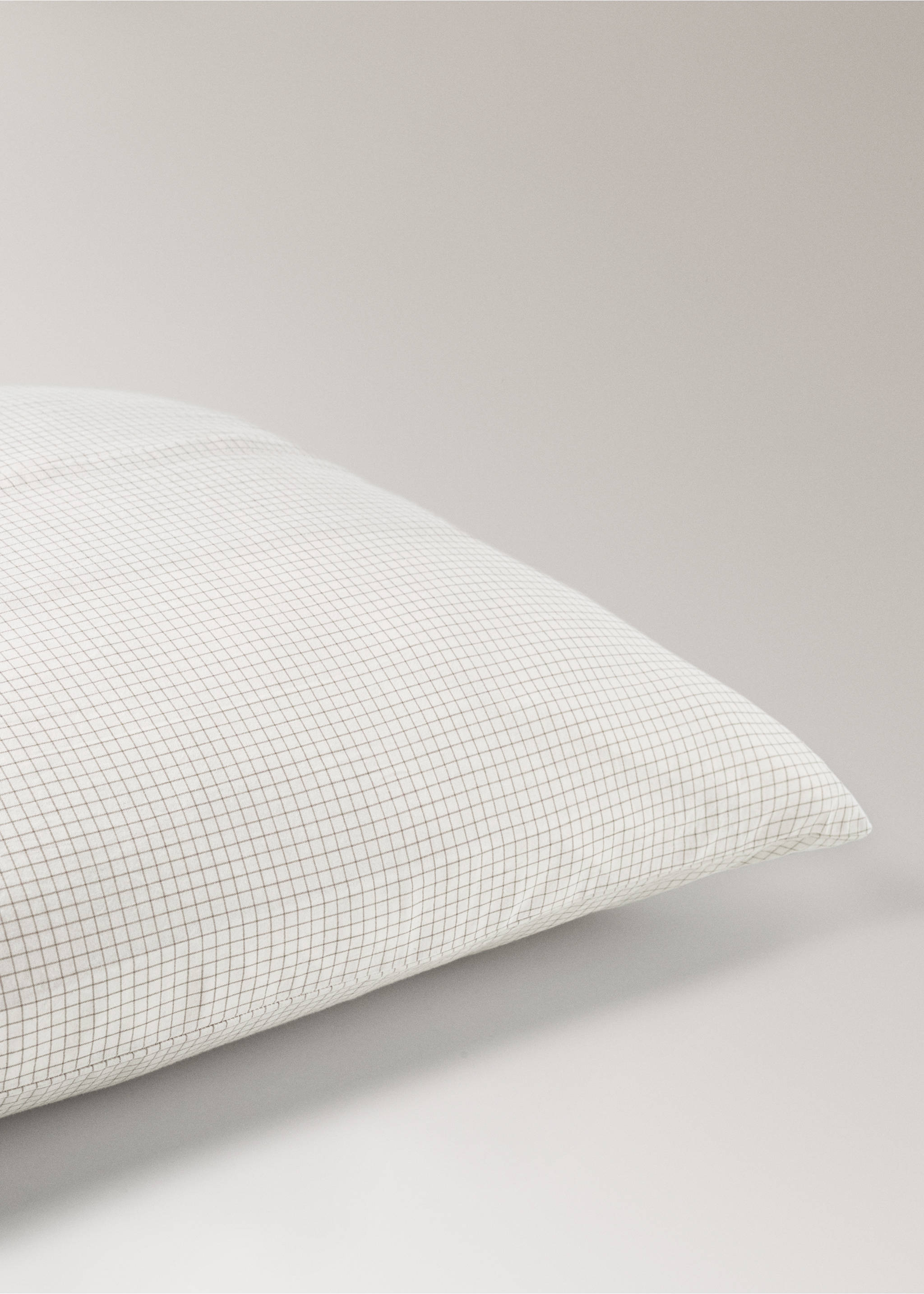 Cotton mini-check children's pillowcase 60x60 cm - Details of the article 1, Ecru. Ref: 17011643-00.