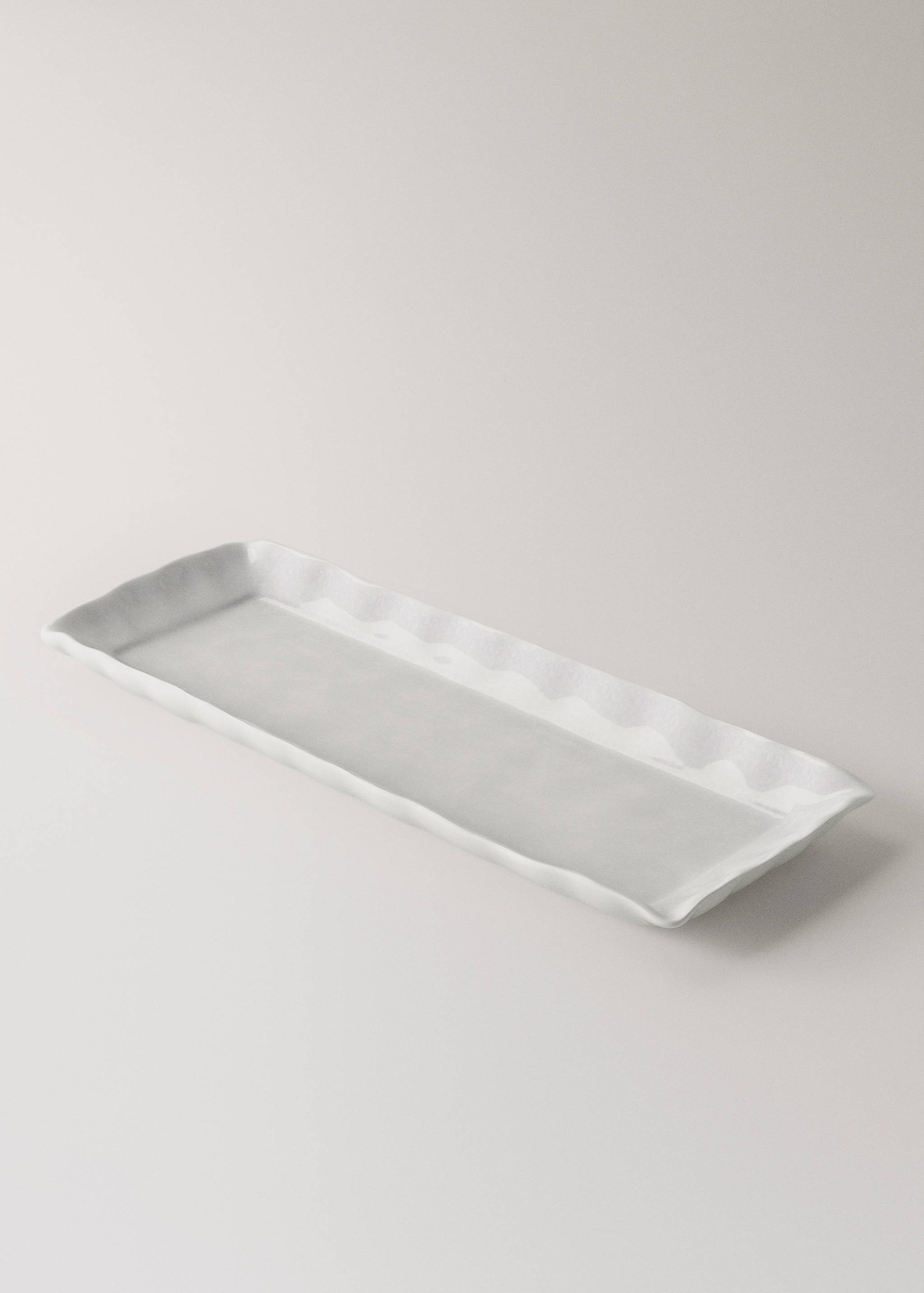 Керамічна таця з хвилястим оздобленням - Детальніше про товар 1