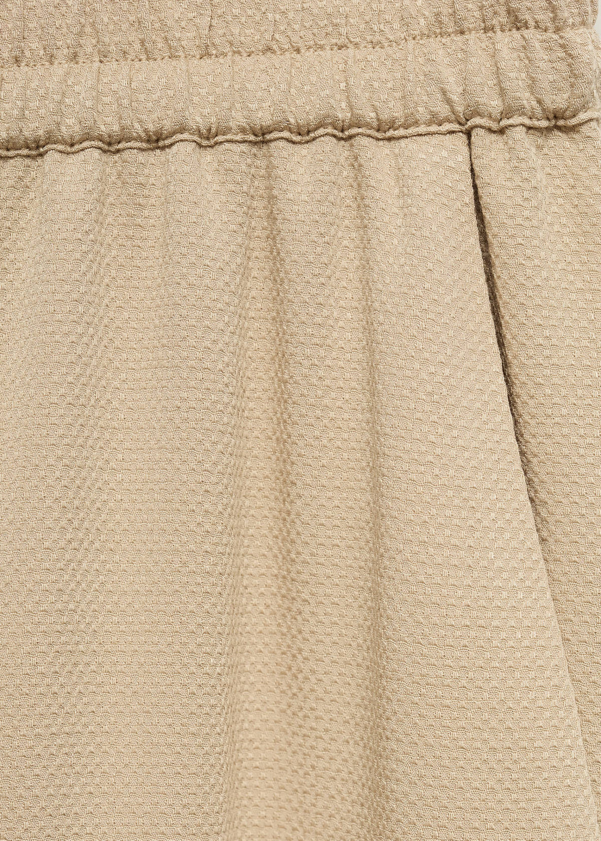 Straight-fit trousers with elastic waist — Beige