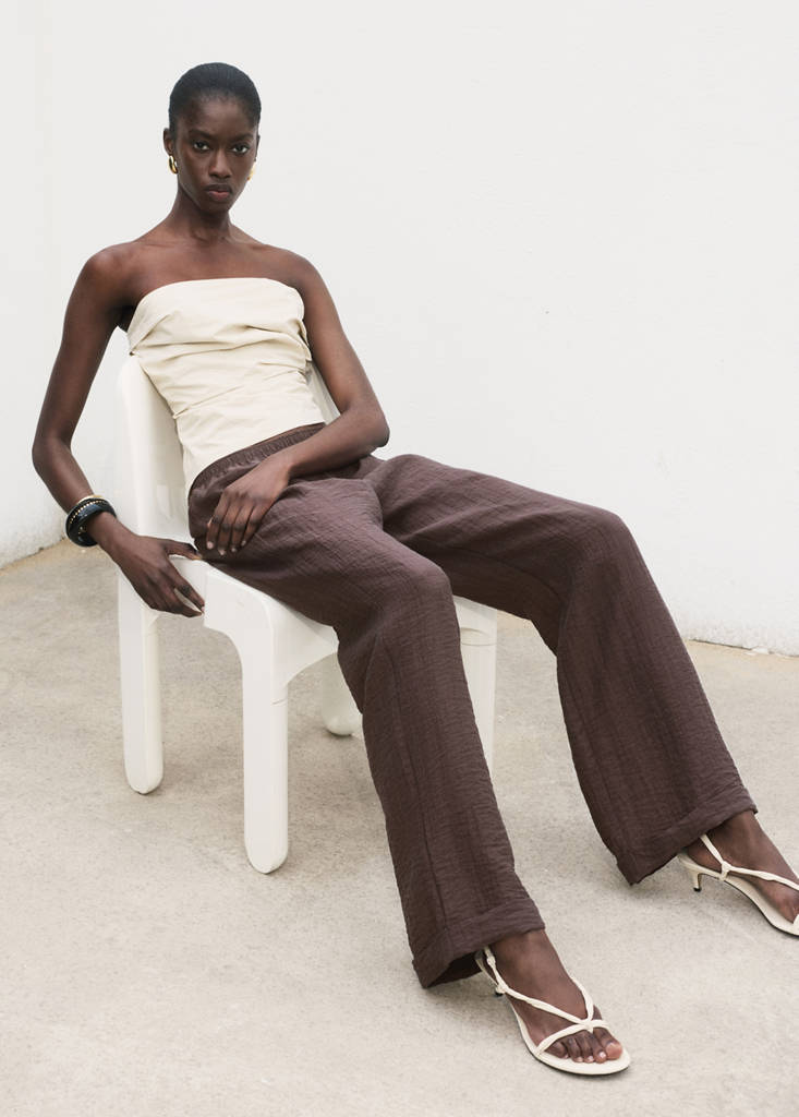 Lyocell trousers with elastic waistband — Chocolate
