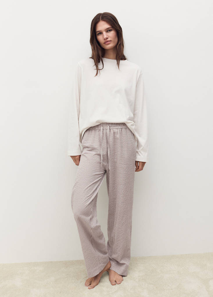 Seersucker striped two-piece pyjamas — Medium Brown