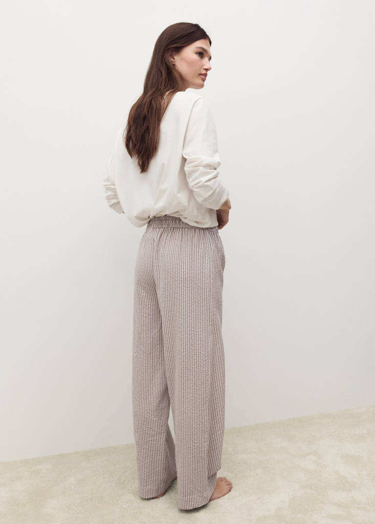 Seersucker striped two-piece pyjamas — Medium Brown