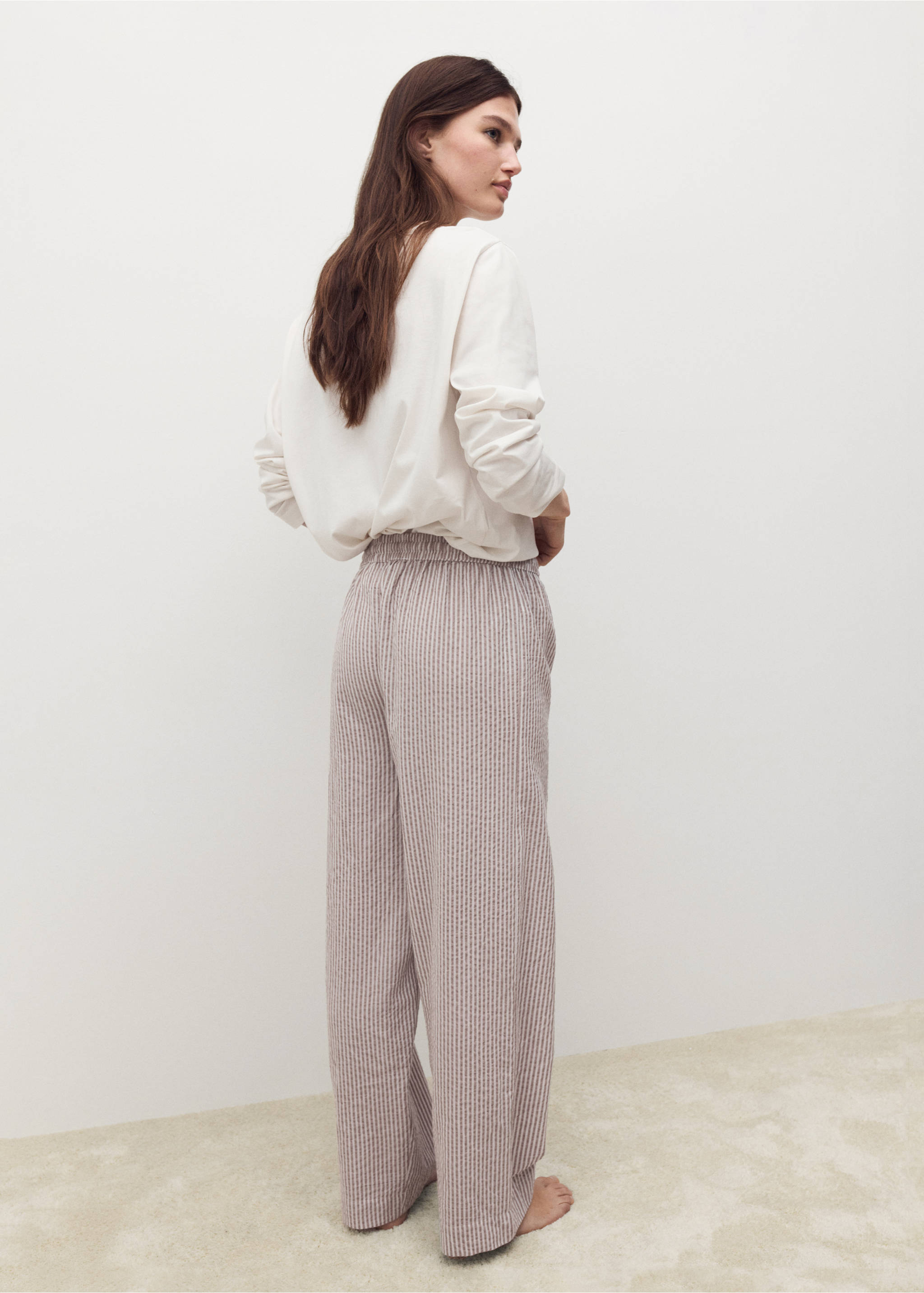 Seersucker striped two-piece pyjamas - Reverse of the article, Medium Brown. Ref: 17012905-00.