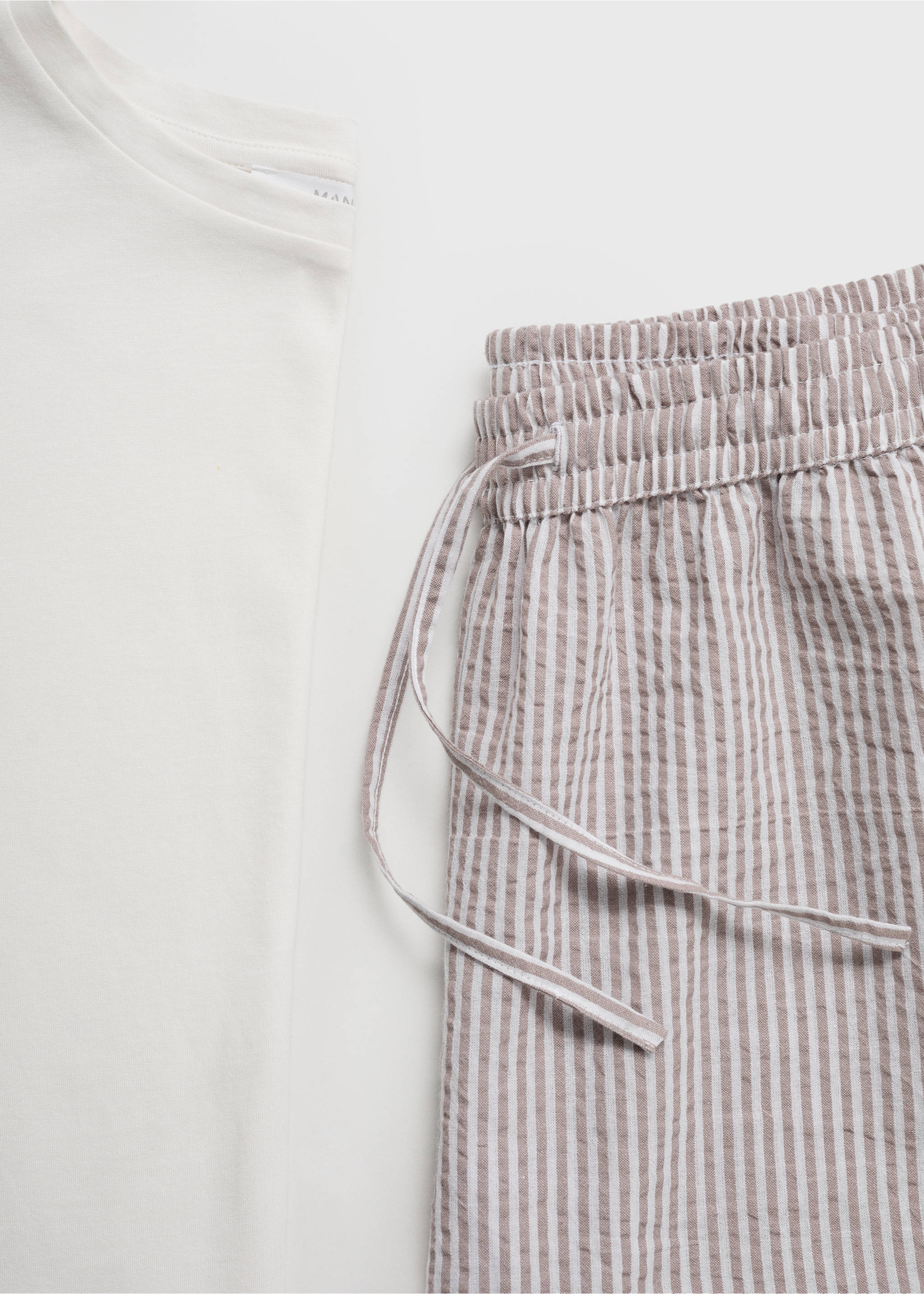 Seersucker striped two-piece pyjamas - Details of the article 0, Medium Brown. Ref: 17012905-00.