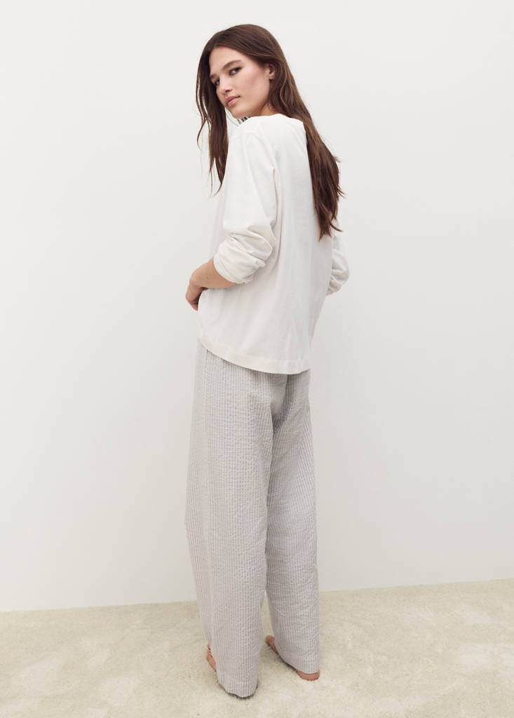 Seersucker striped two-piece pyjamas — Medium Brown