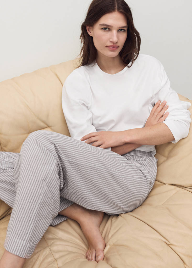 Seersucker striped two-piece pyjamas — Charcoal