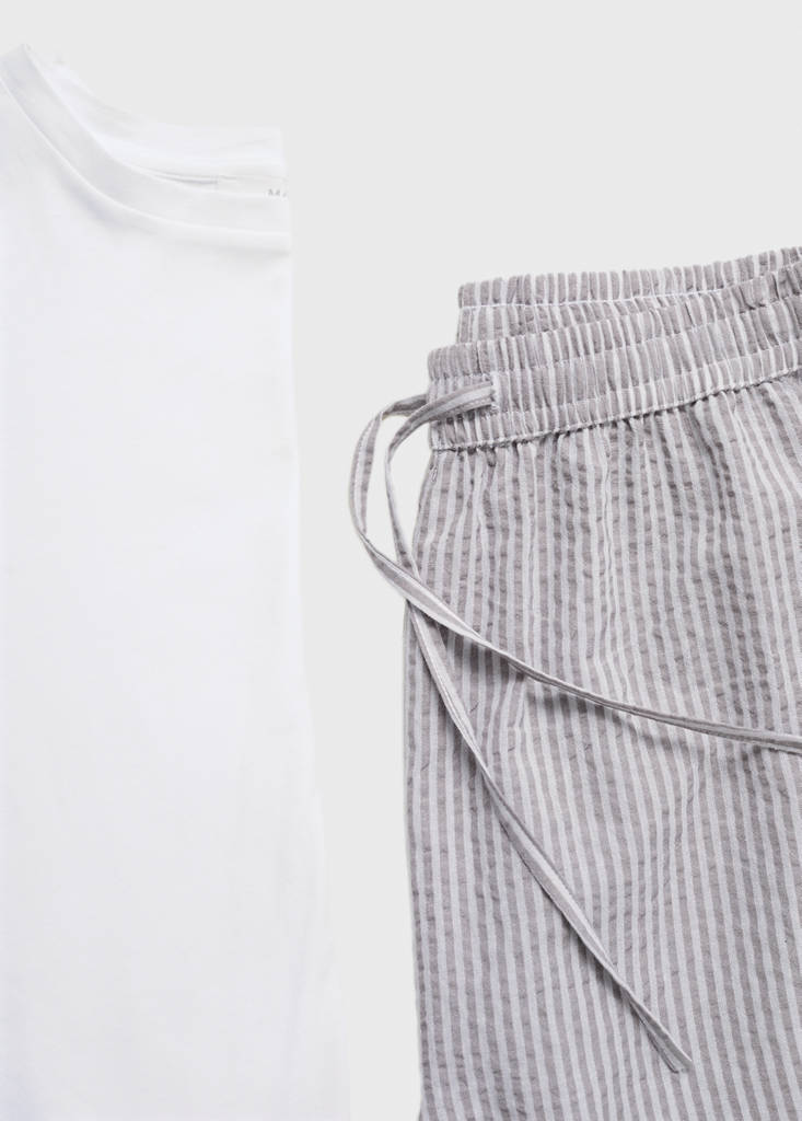 Seersucker striped two-piece pyjamas — Charcoal