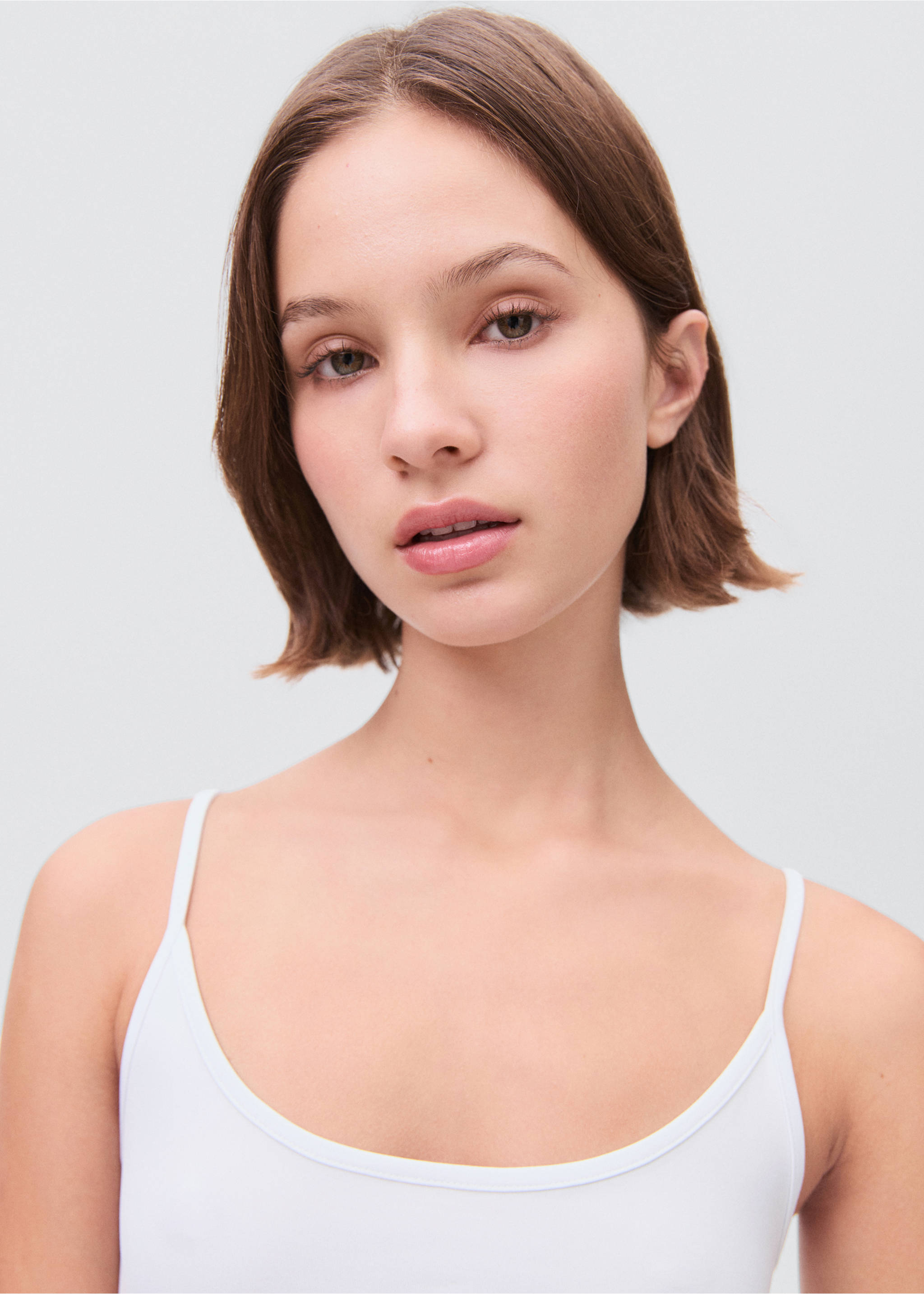 Однотонный топ на бретелях - Деталь изделия 1, Грязно-белый. Ref: 17012908-00.