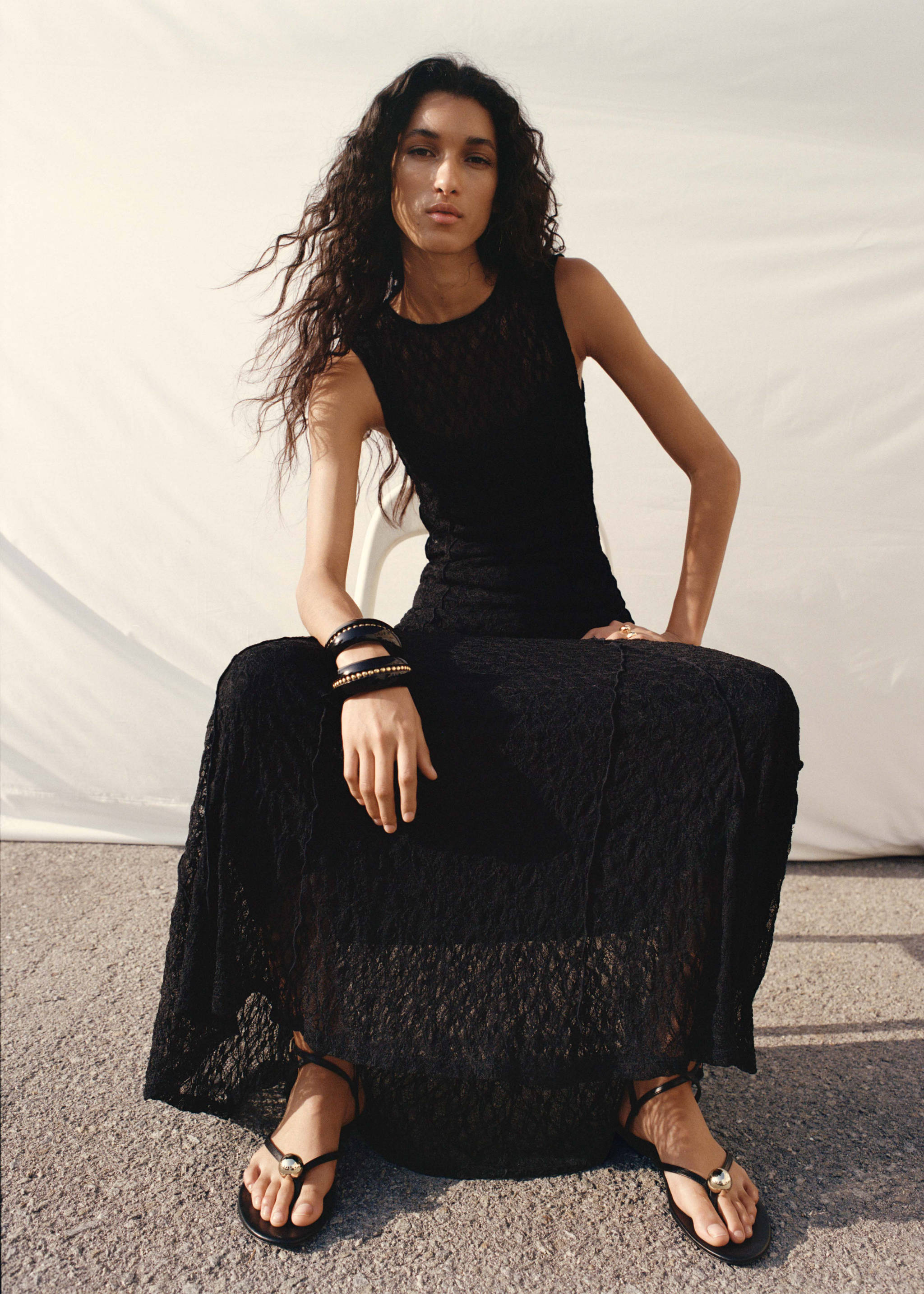 Long lace dress - Details of the article 7, Black. Ref: 17012912-00.