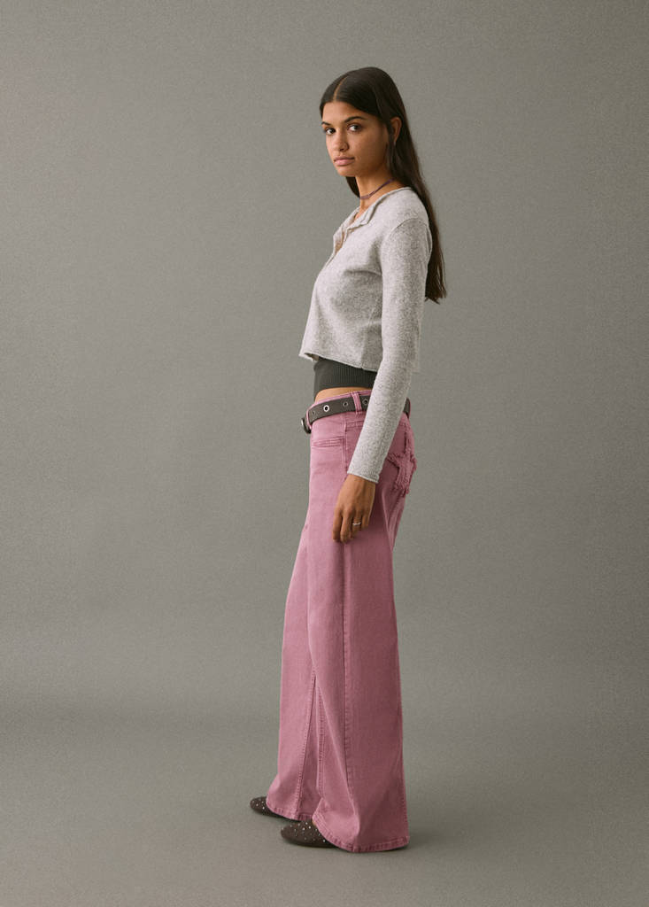 Straight jeans with stars — Pastel Pink