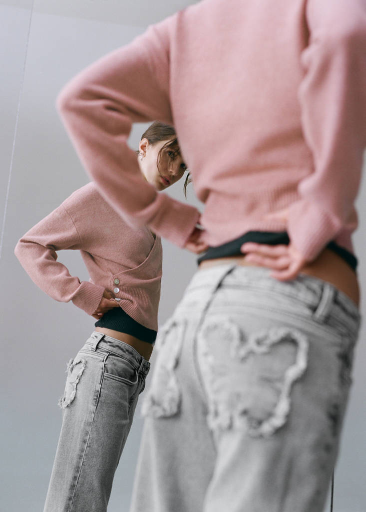 Straight jeans with embroidered butterflies — Denim Grey