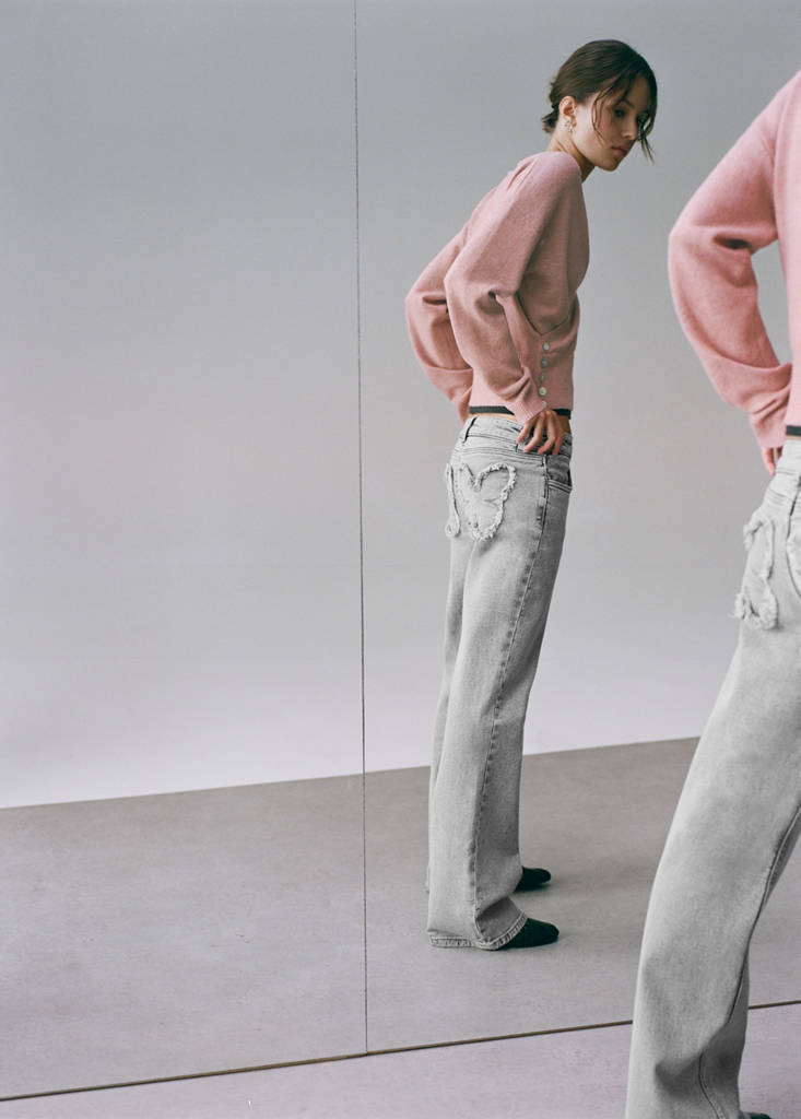 Straight jeans with embroidered butterflies — Denim Grey