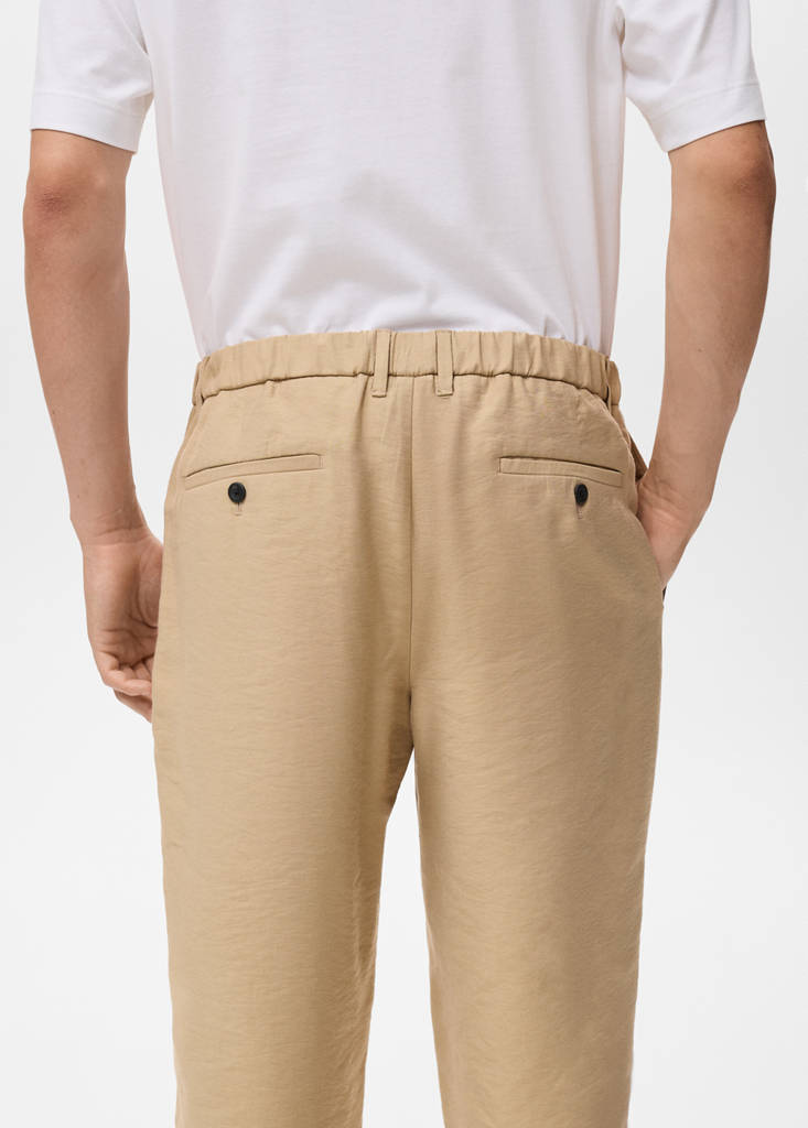 Straight-fit pleated trousers — Beige