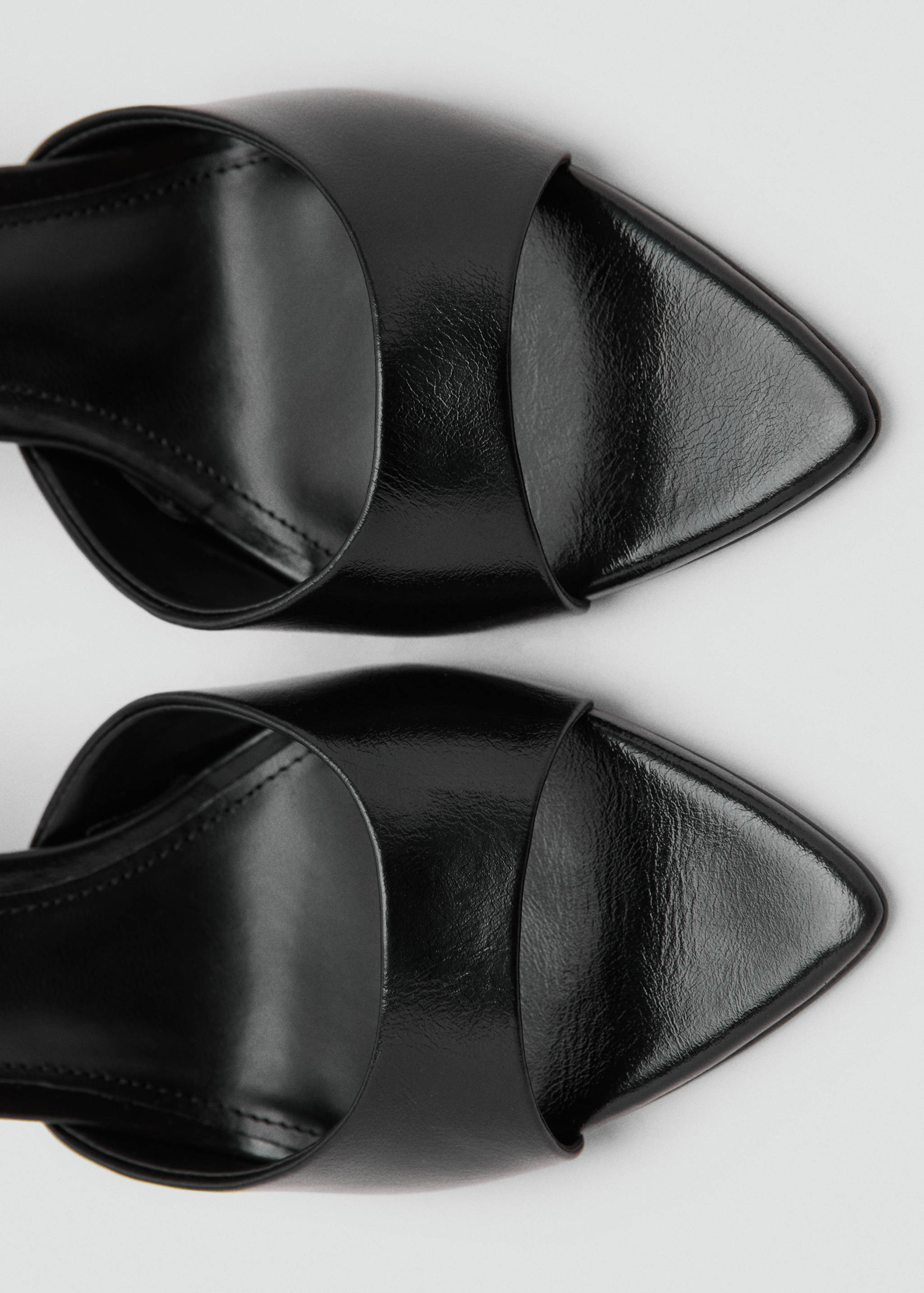 Sandales pointues à talon - Détail de l'article 2