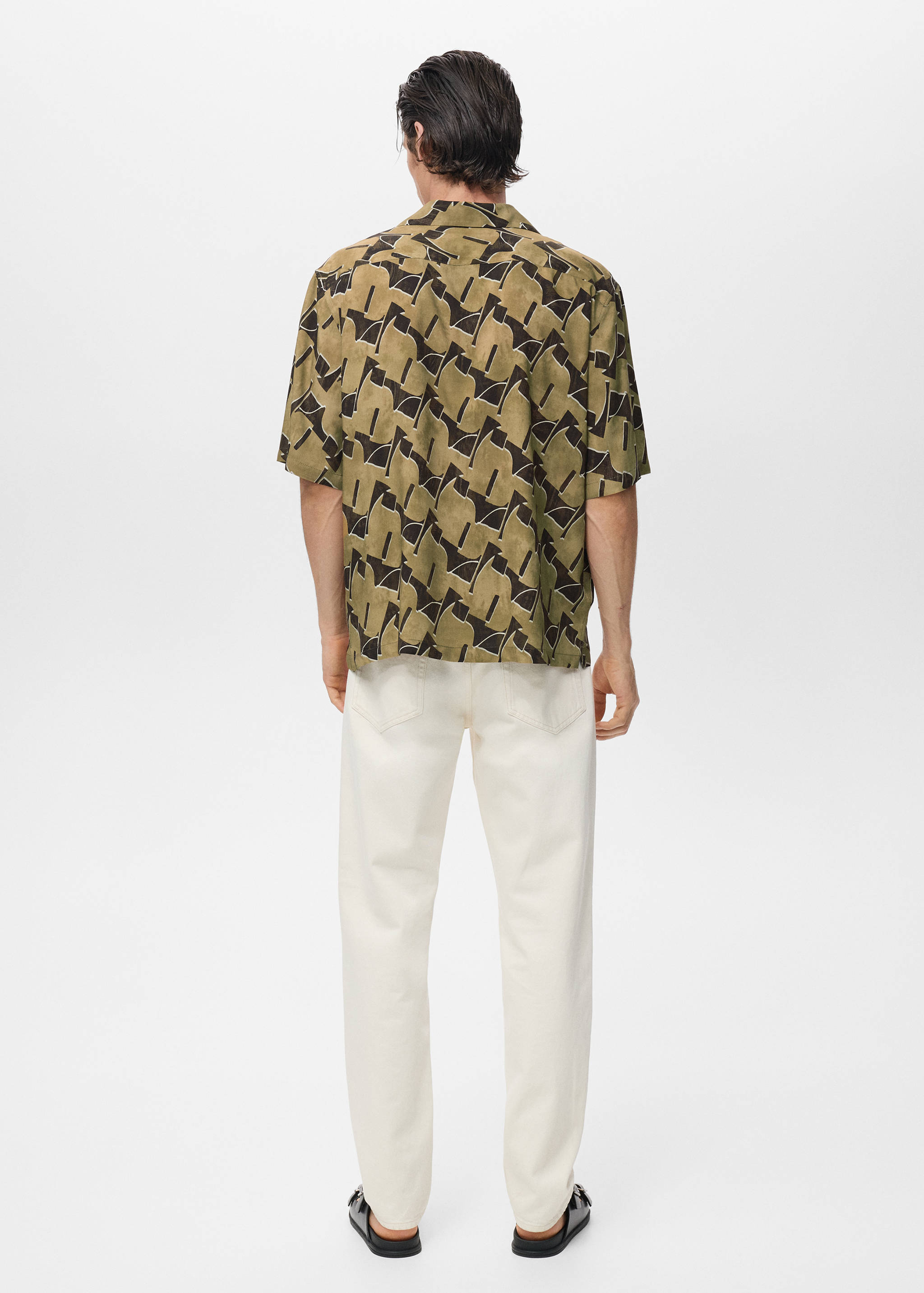 Flowy printed shirt - Reverse of the article