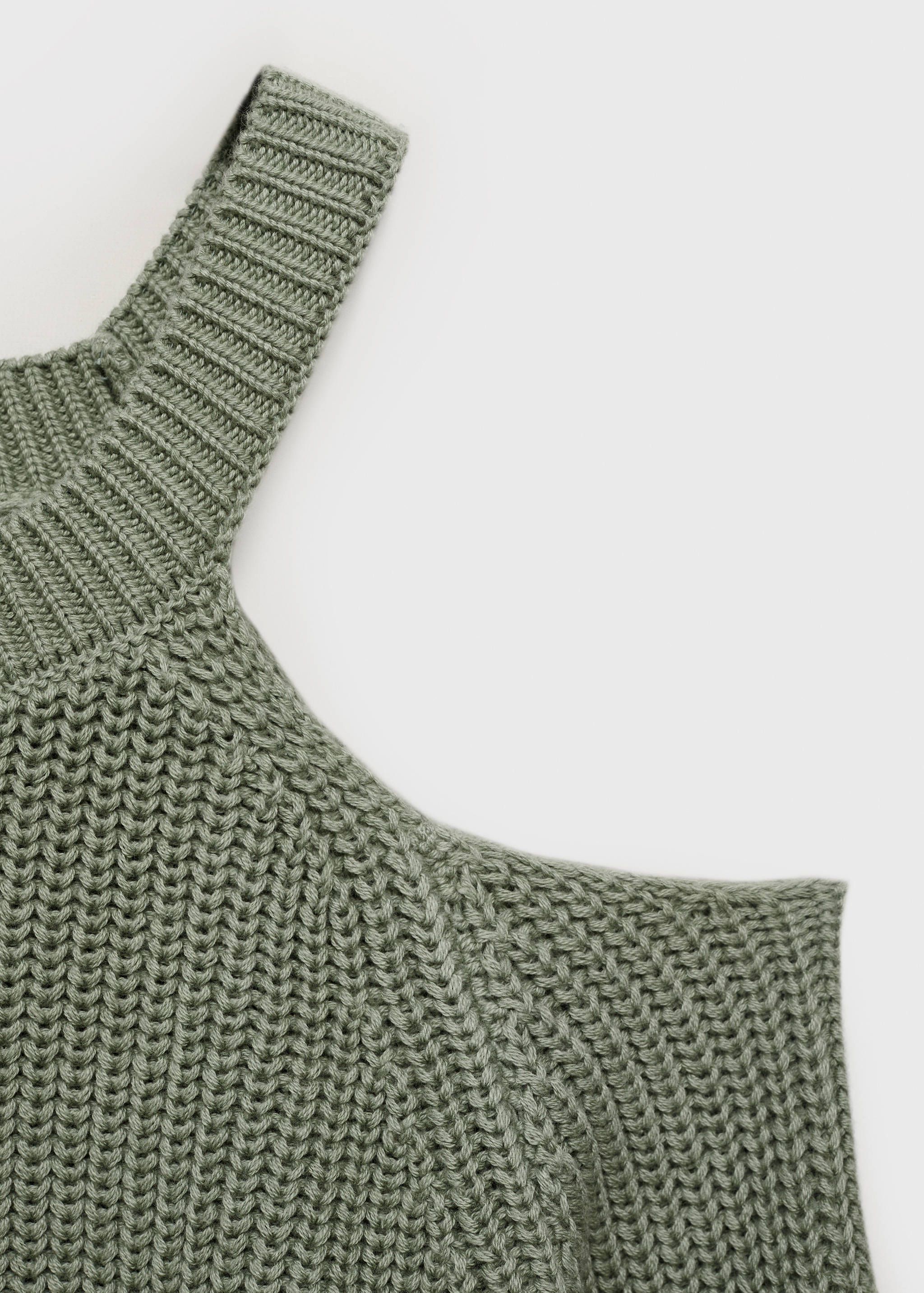 Sweater with cropped sleeves - Details of the article 8