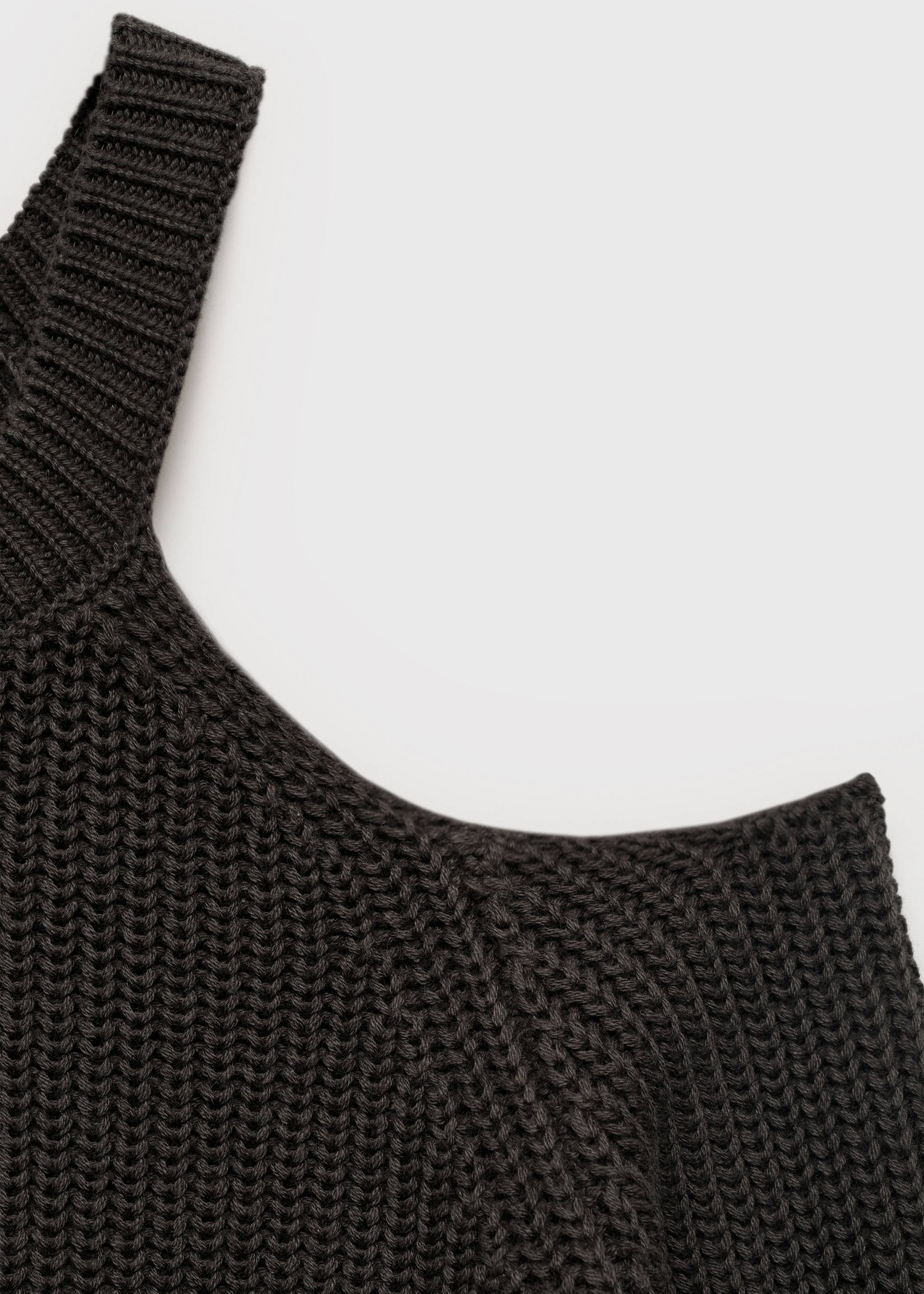 Sweater with cropped sleeves - Details of the article 8