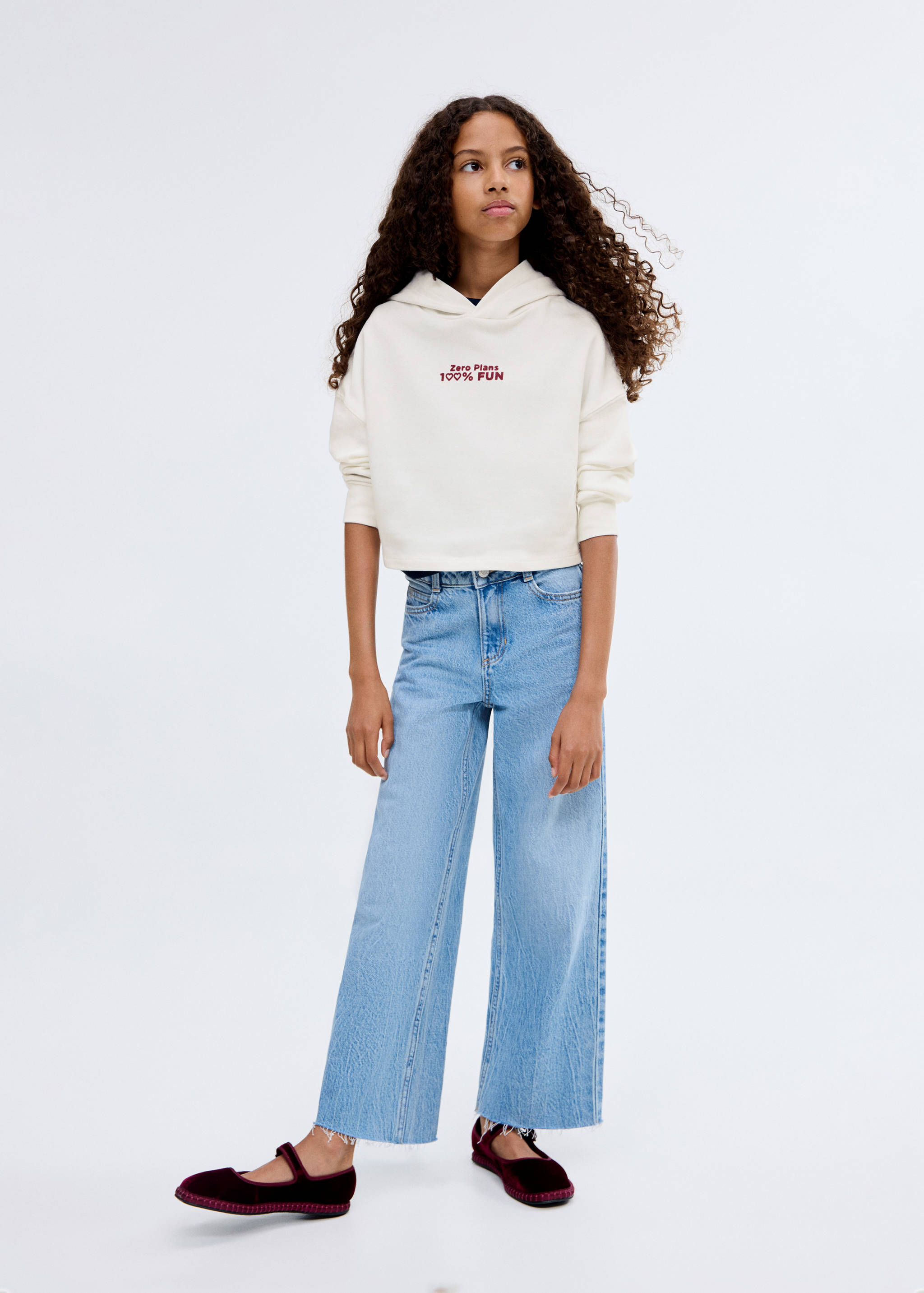 Свитшот с принтом и капюшоном - Общий план