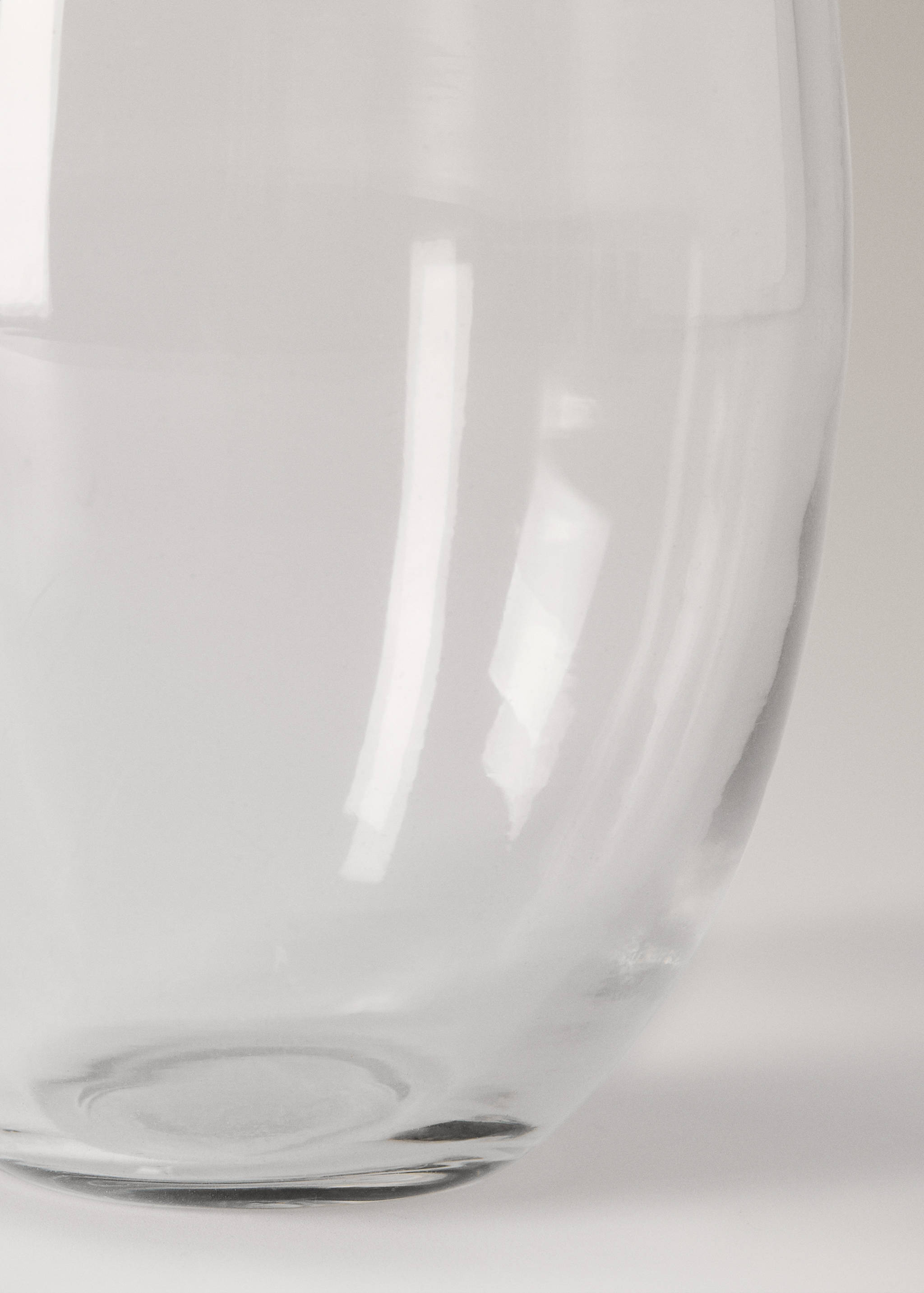 Irregular recycled glass vase - Details of the article 3