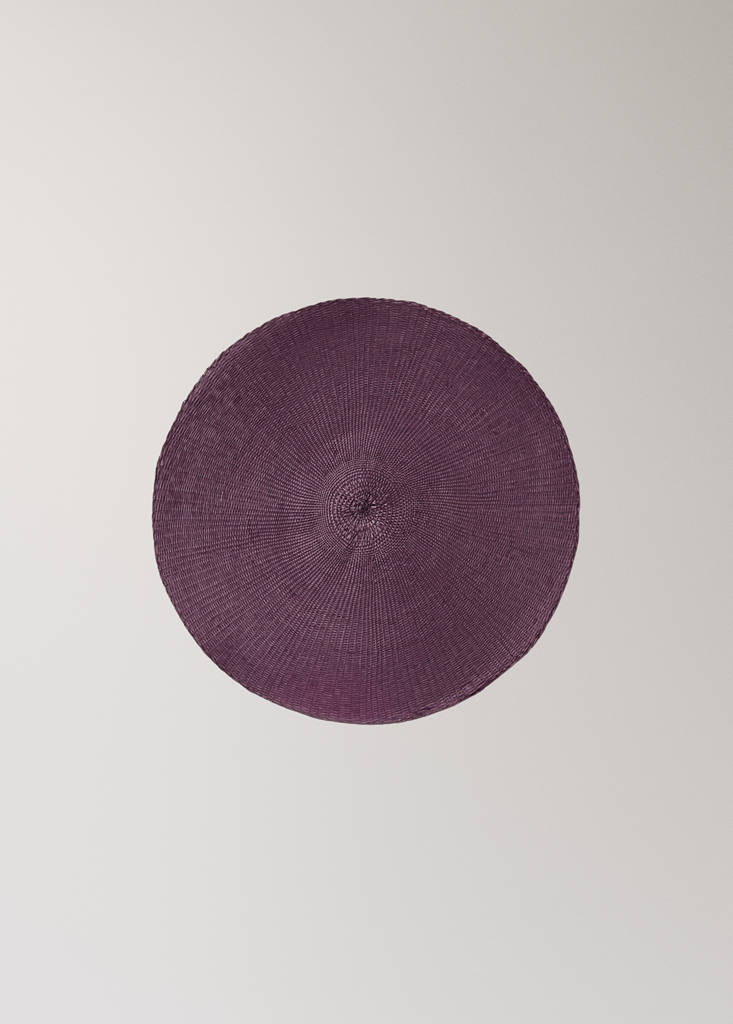 Round paper placemat — Plum