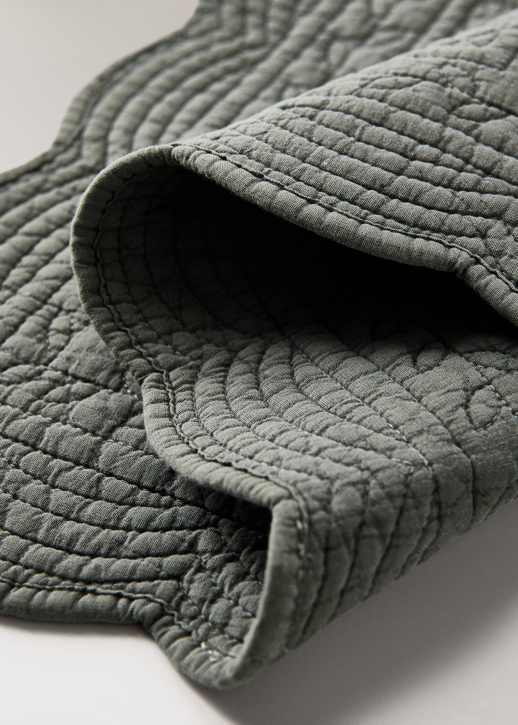 Quilted cotton placemat - Details of the article 2