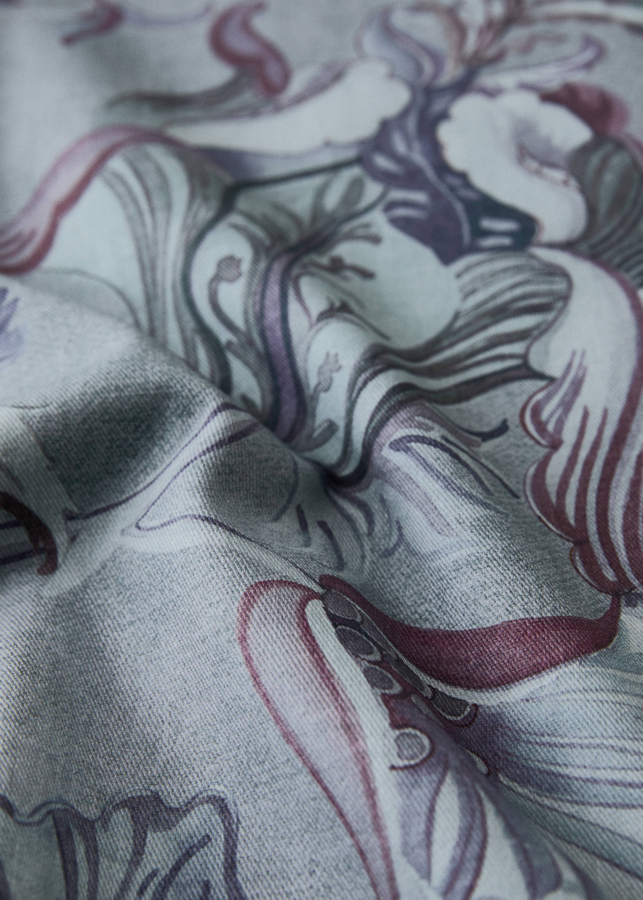 Cotton tablecloth with floral design for 8 to 10 diners - Details of the article 2