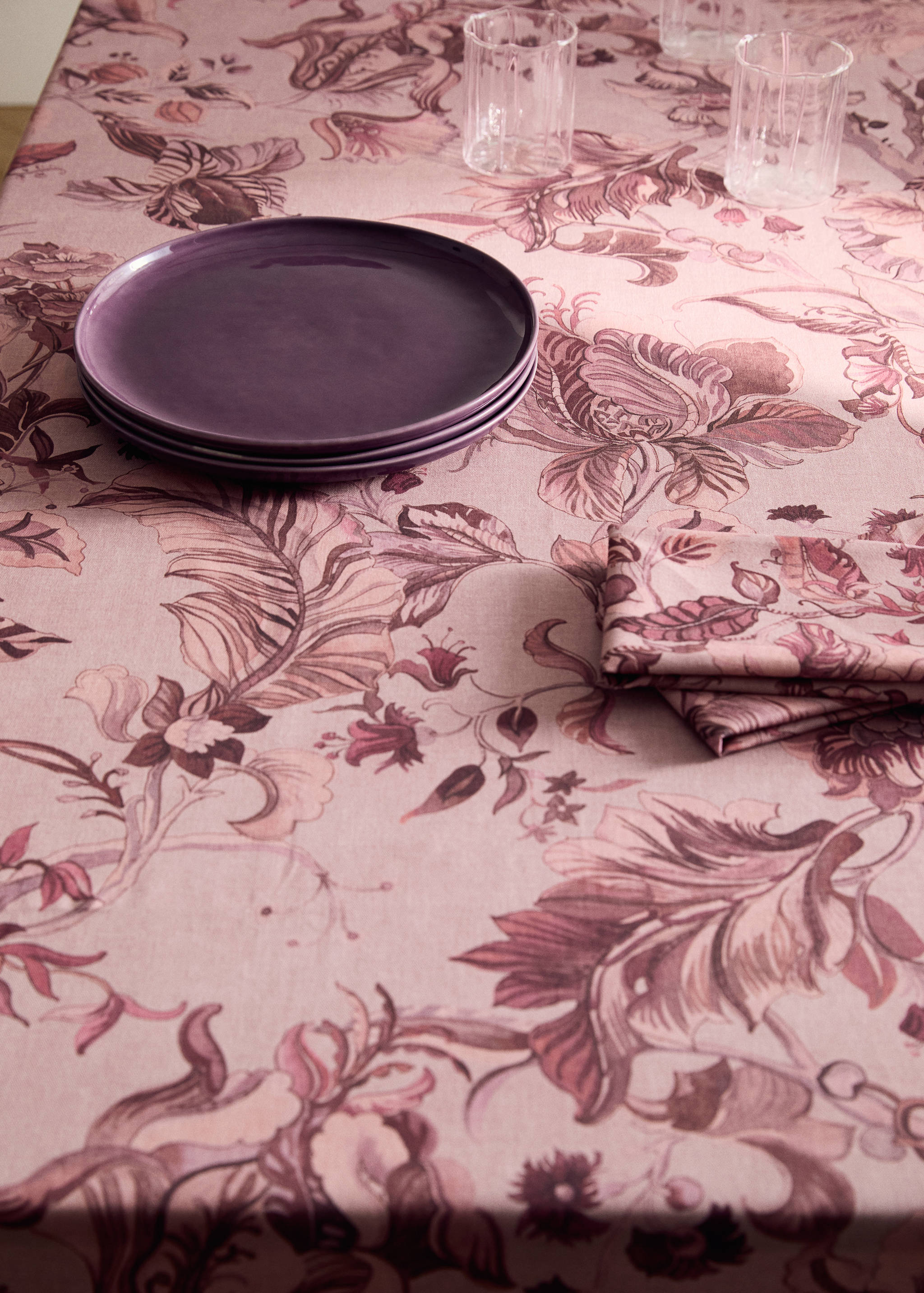 Cotton tablecloth with floral design for 2 to 4 diners - Details of the article 7