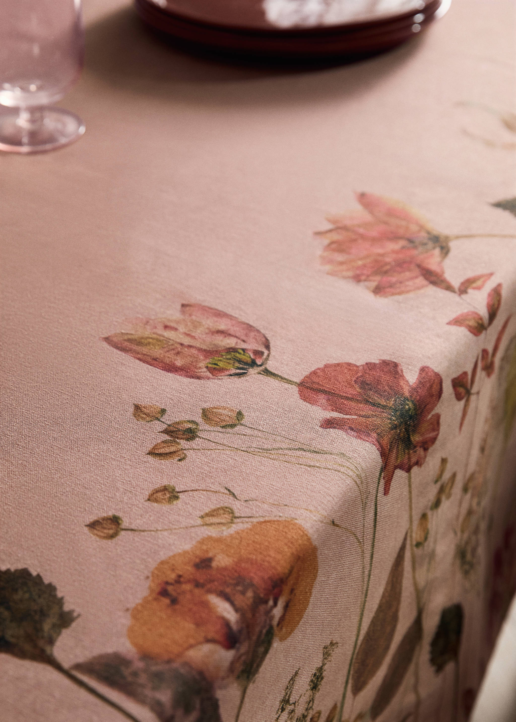 Cotton linen tablecloth with coloured flowers - Details of the article 7