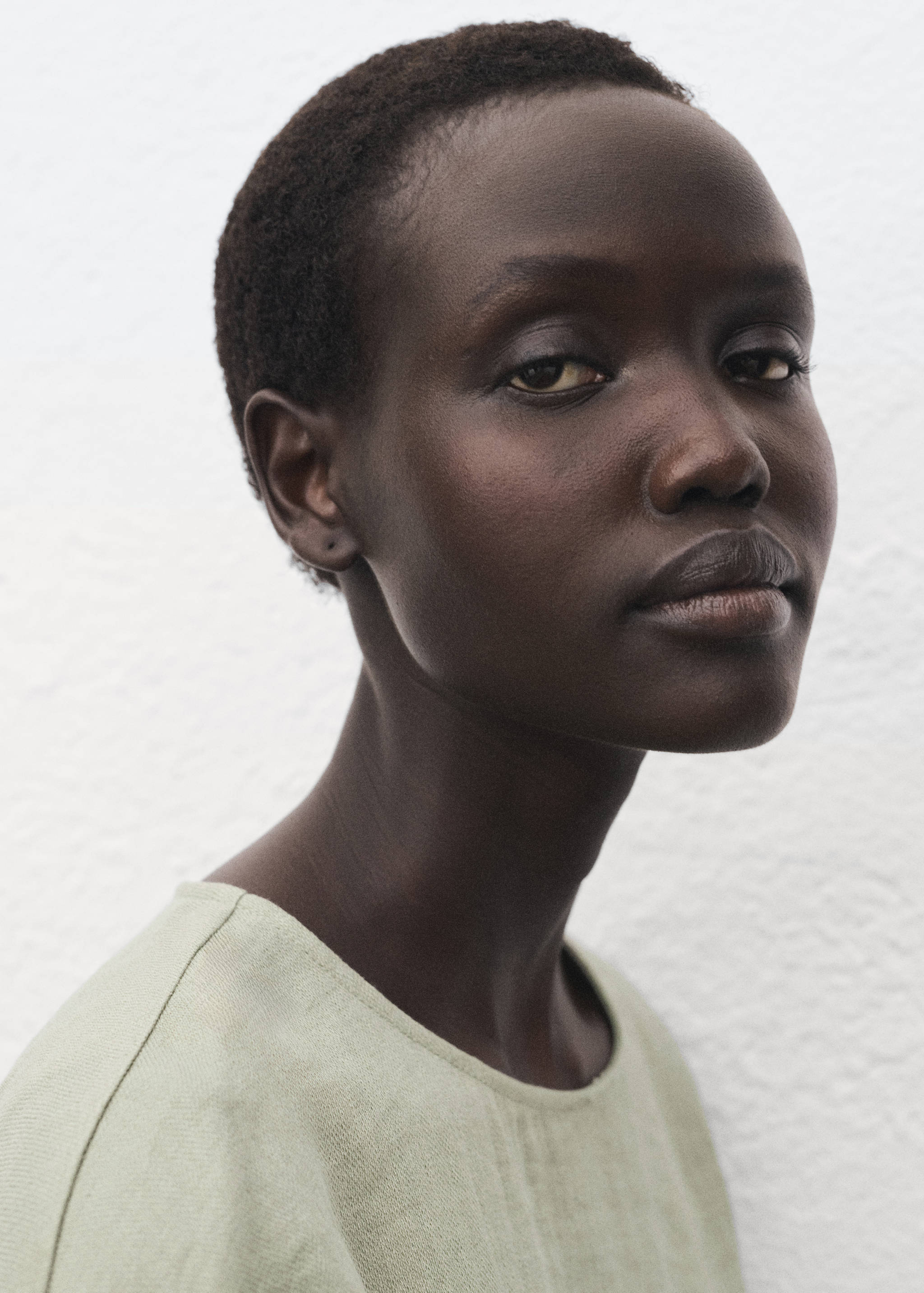 Блузка оверсайз с подвернутыми рукавами - Деталь изделия 1