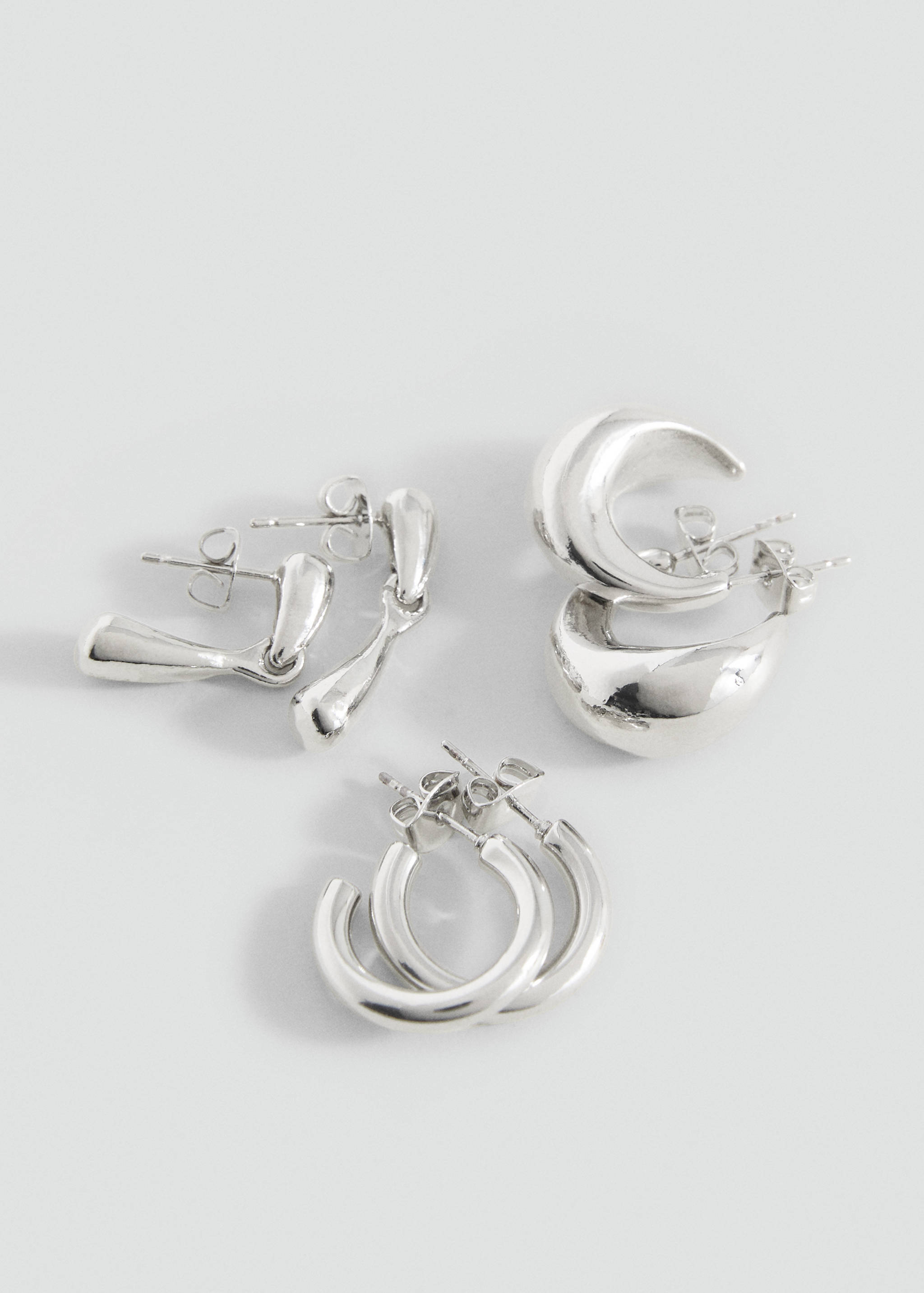 Lot boucles d’oreilles combinées - Plan moyen