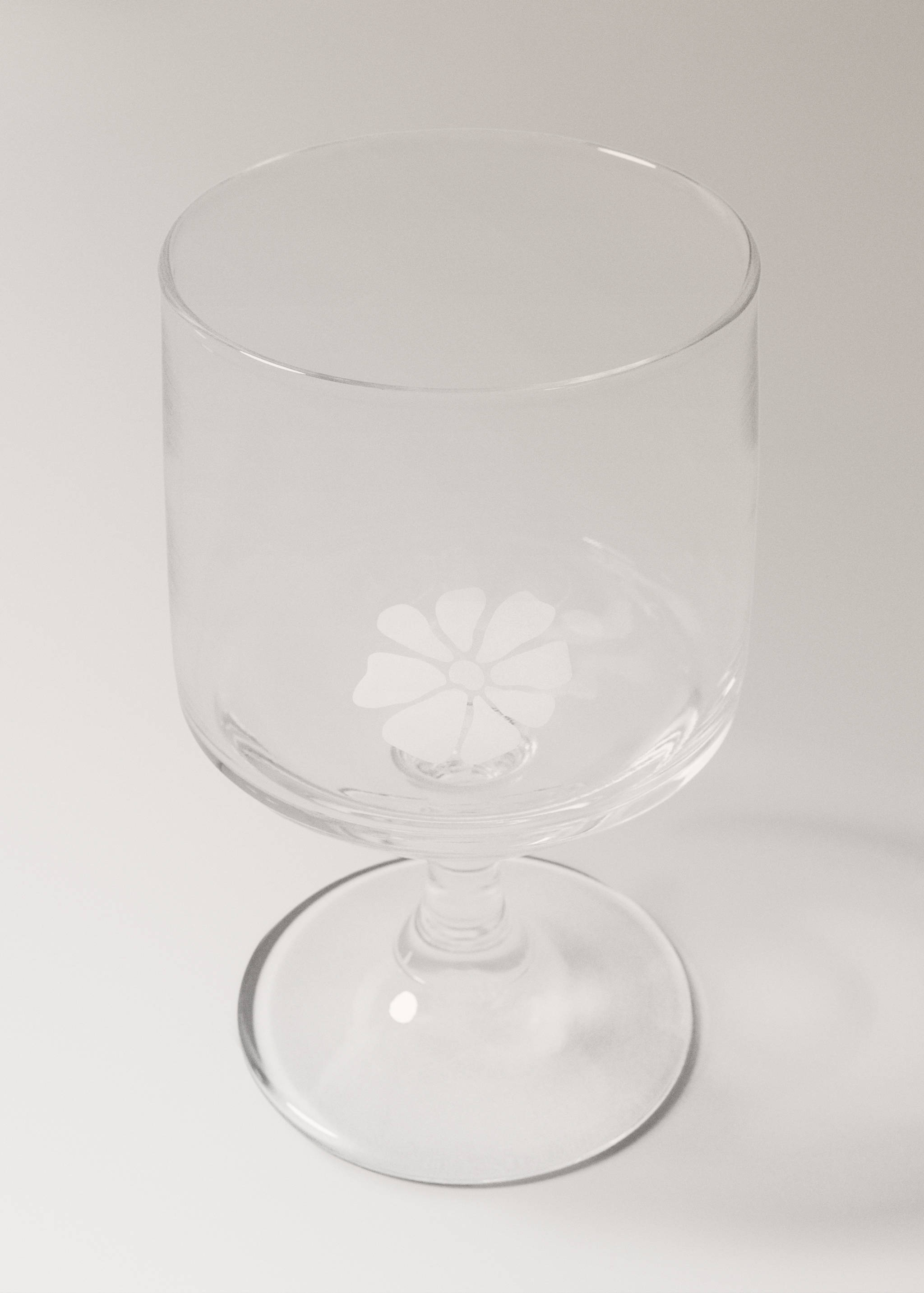 Decorative glass cup - Details of the article 3