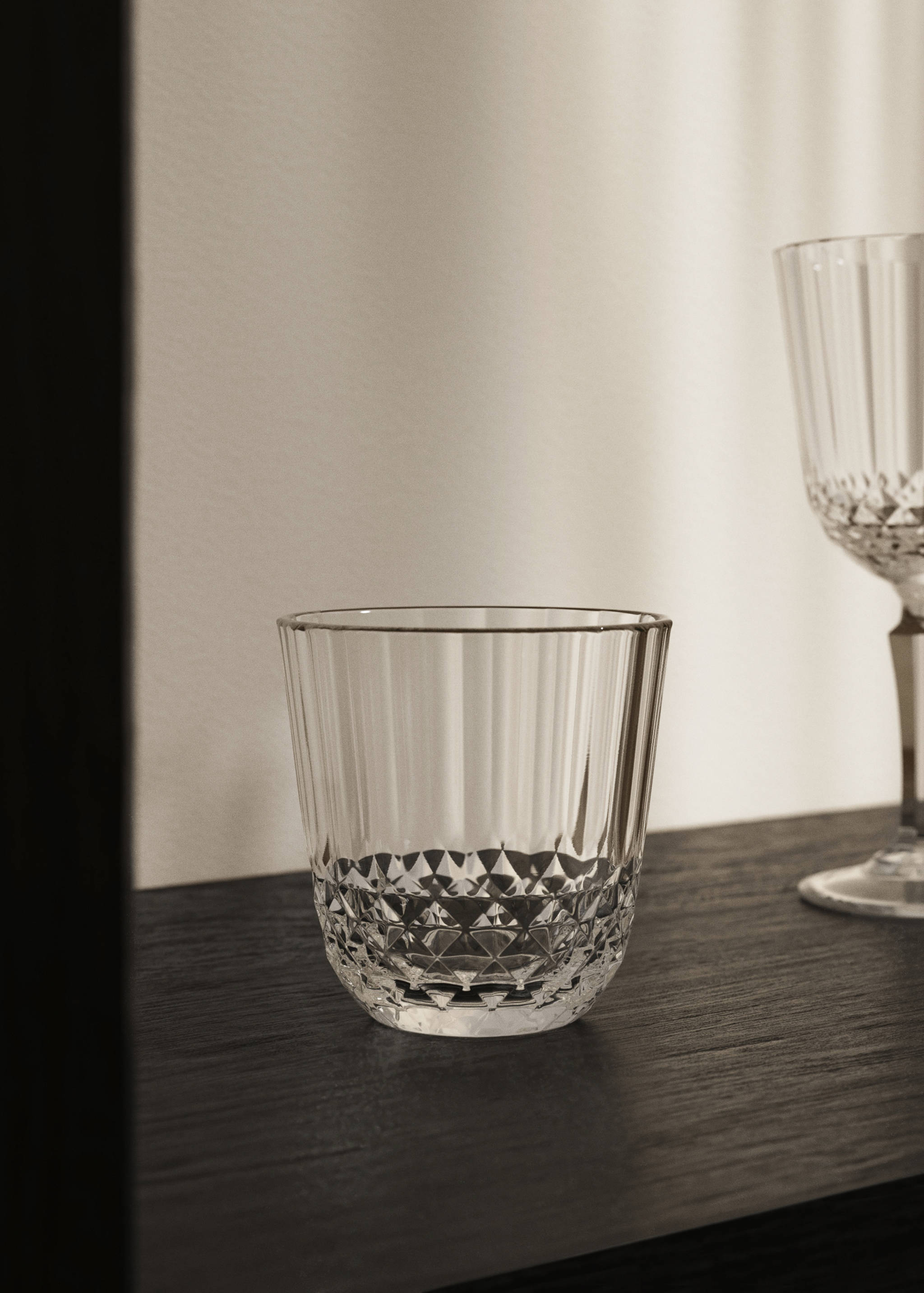 Embossed glass - General plane