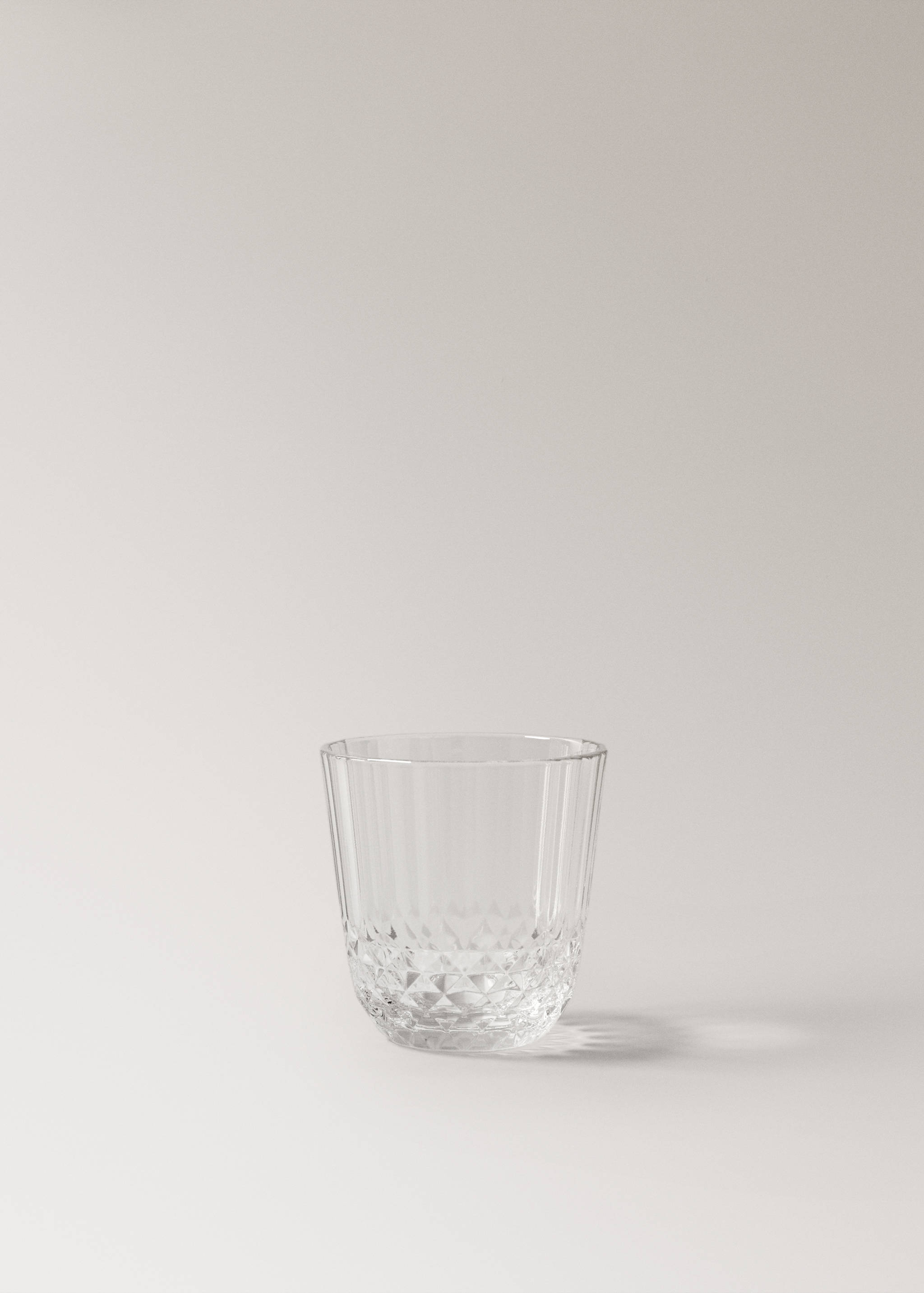 Embossed glass - Article without model