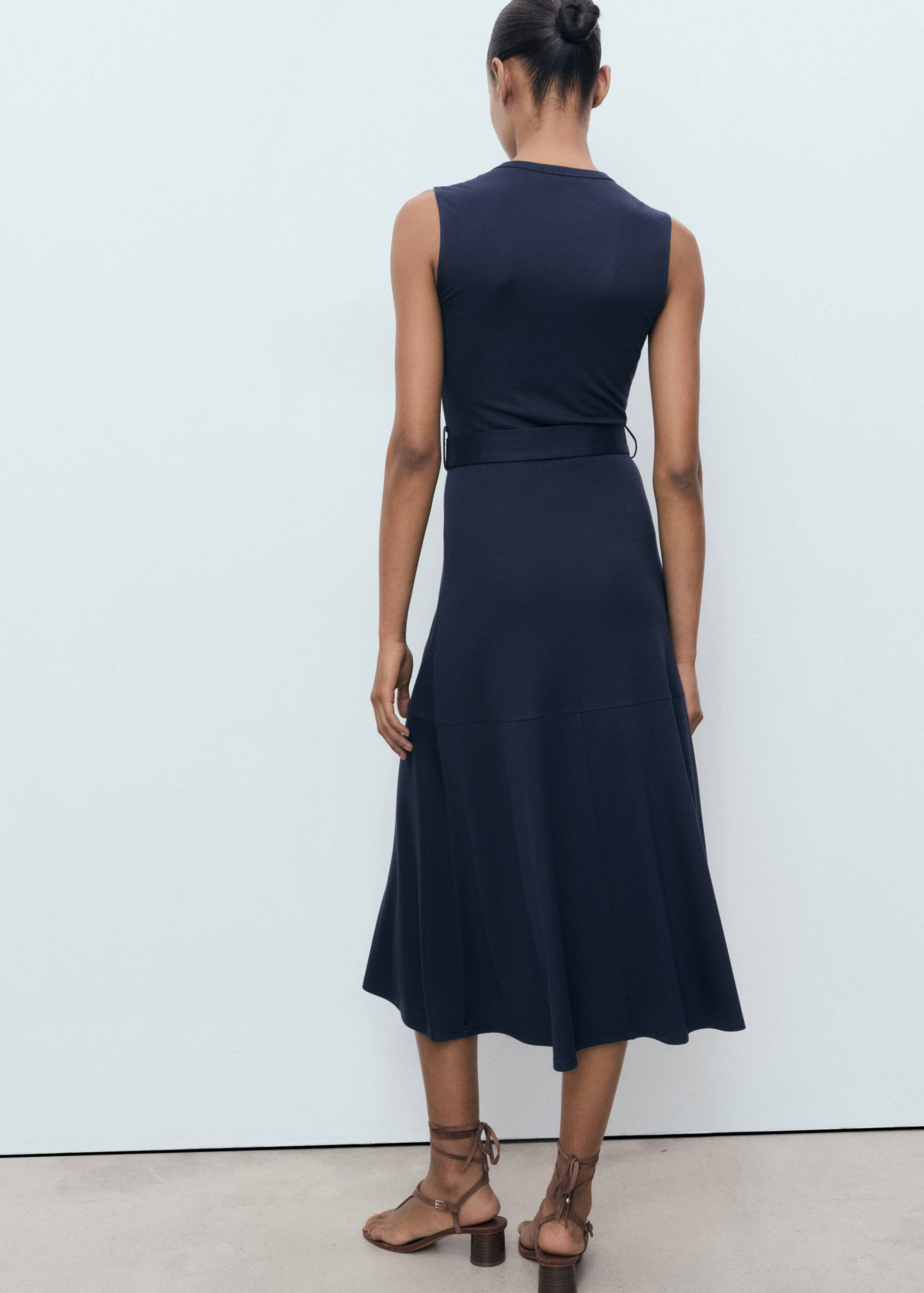Belt midi dress - Reverse of the article