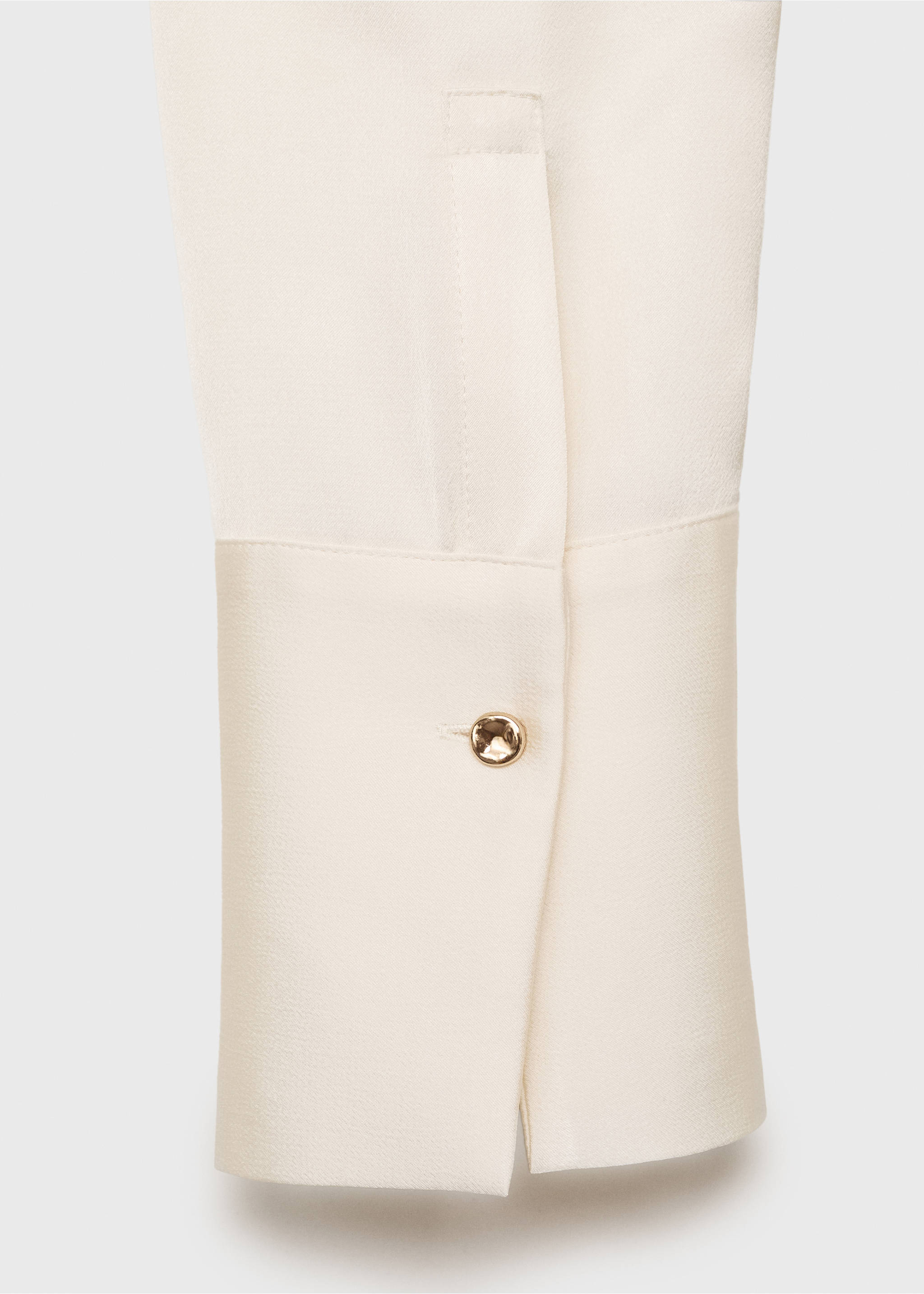 Chemise fluide satinée - Détail de l'article 0, Écru. Ref: 17014087-00.