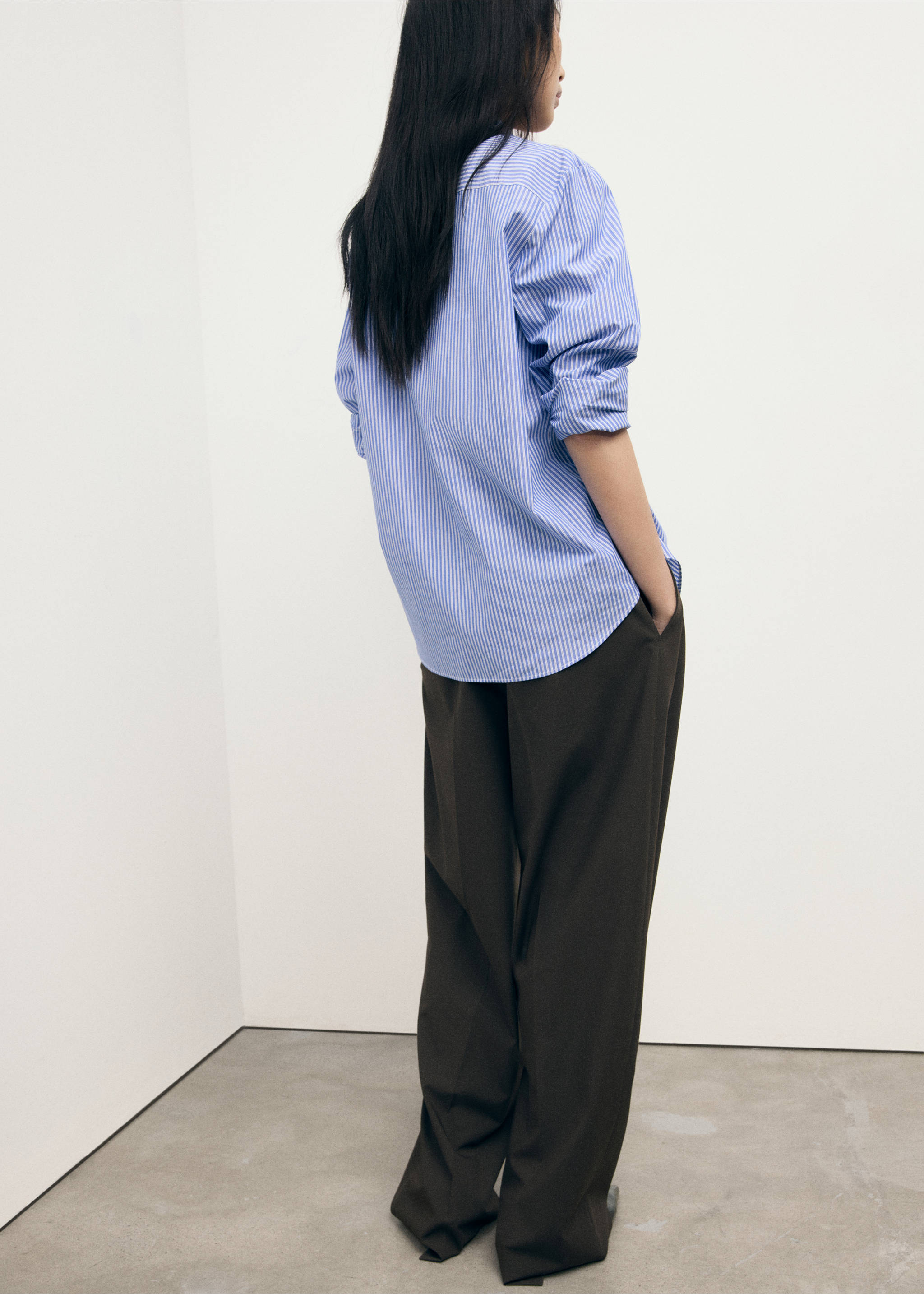 Chemise droite mélange coton et lyocell - Verso de l’article, Bleu. Ref: 17014088-00.