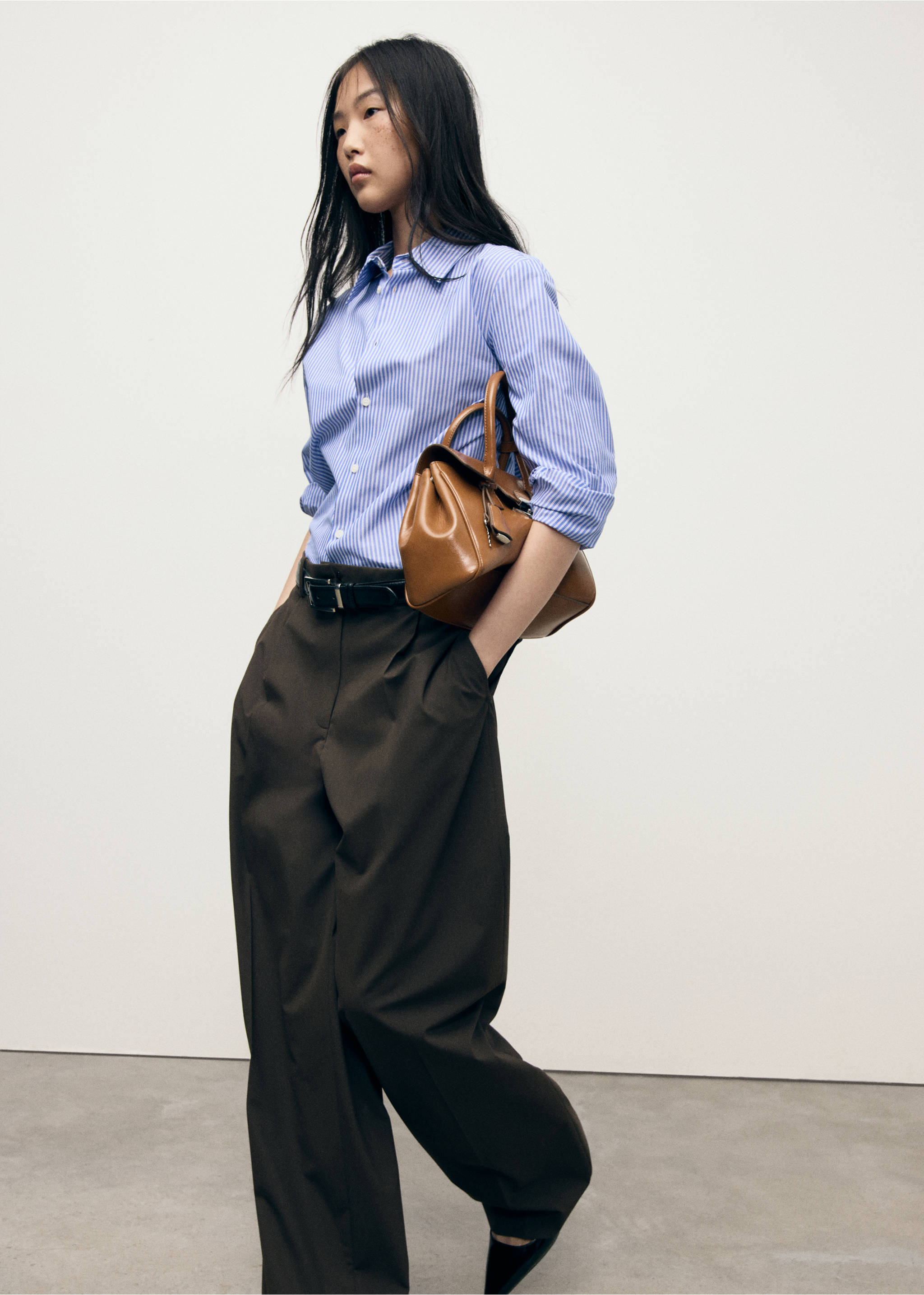 Chemise droite mélange coton et lyocell - Détail de l'article 2, Bleu. Ref: 17014088-00.