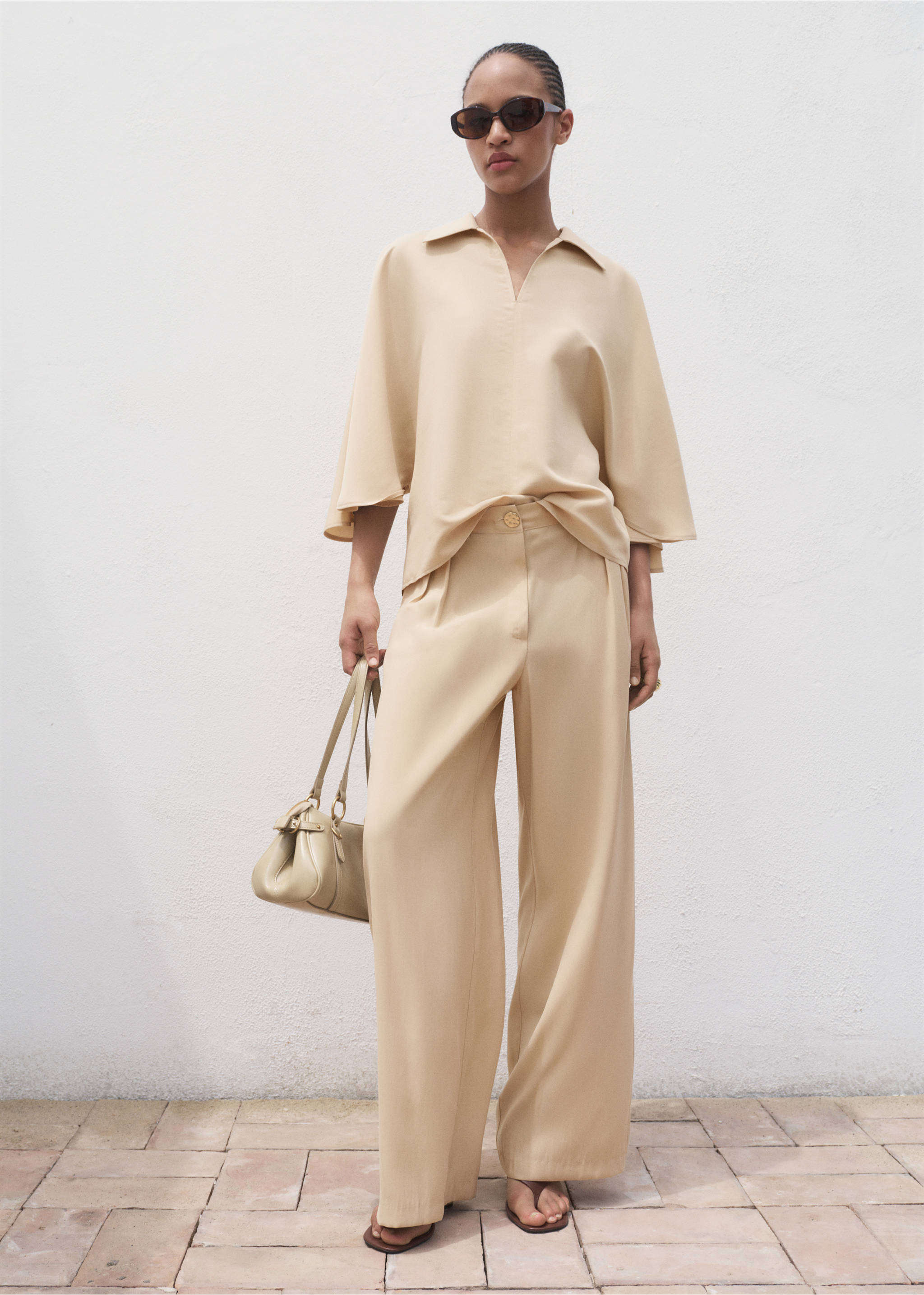 Oversized three-quarter sleeve shirt - General plane, Sand. Ref: 17014091-00.