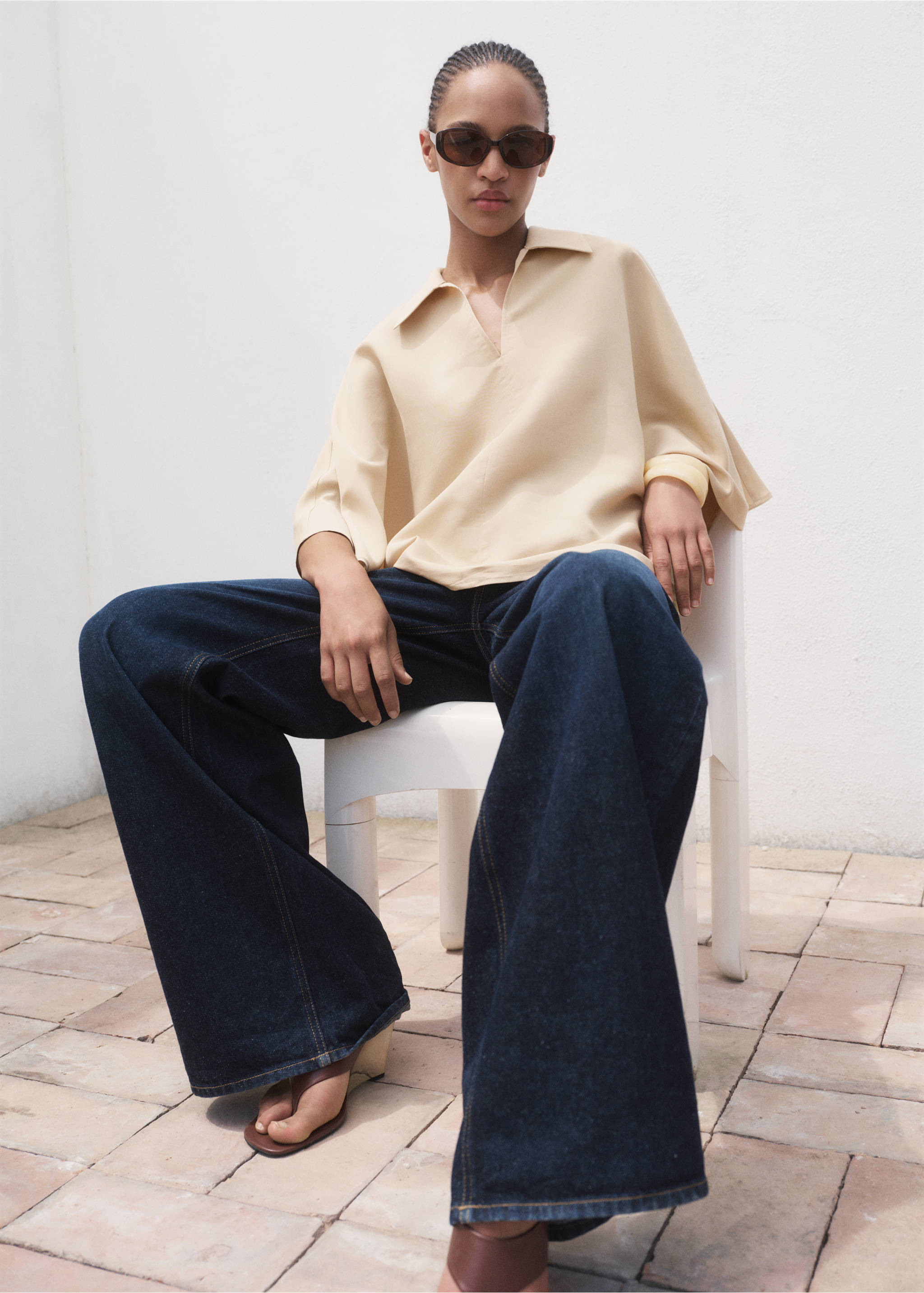 Oversized three-quarter sleeve shirt - Details of the article 2, Sand. Ref: 17014091-00.