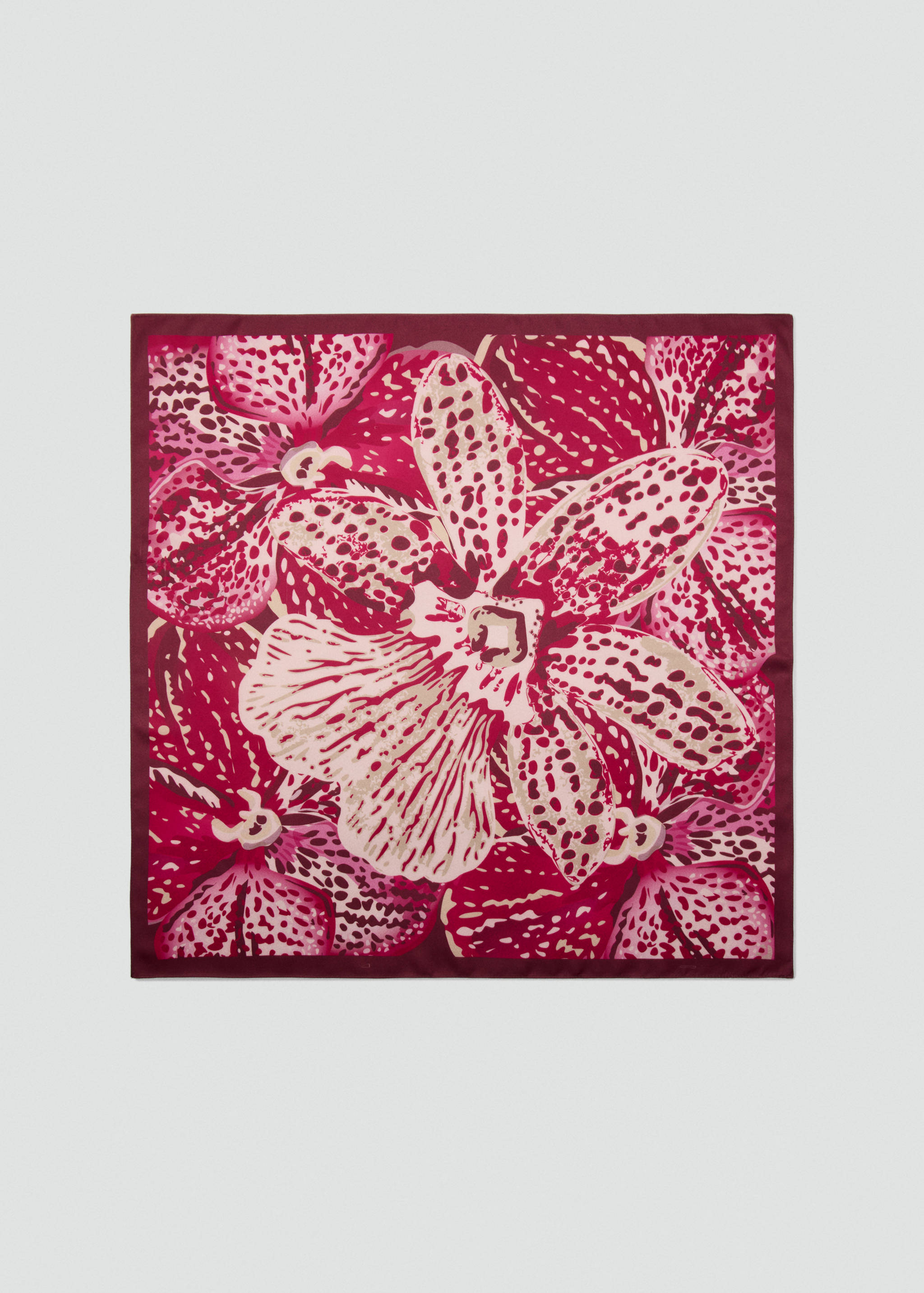 Атласный платок с принтом «Орхидея» - Изделие без модели