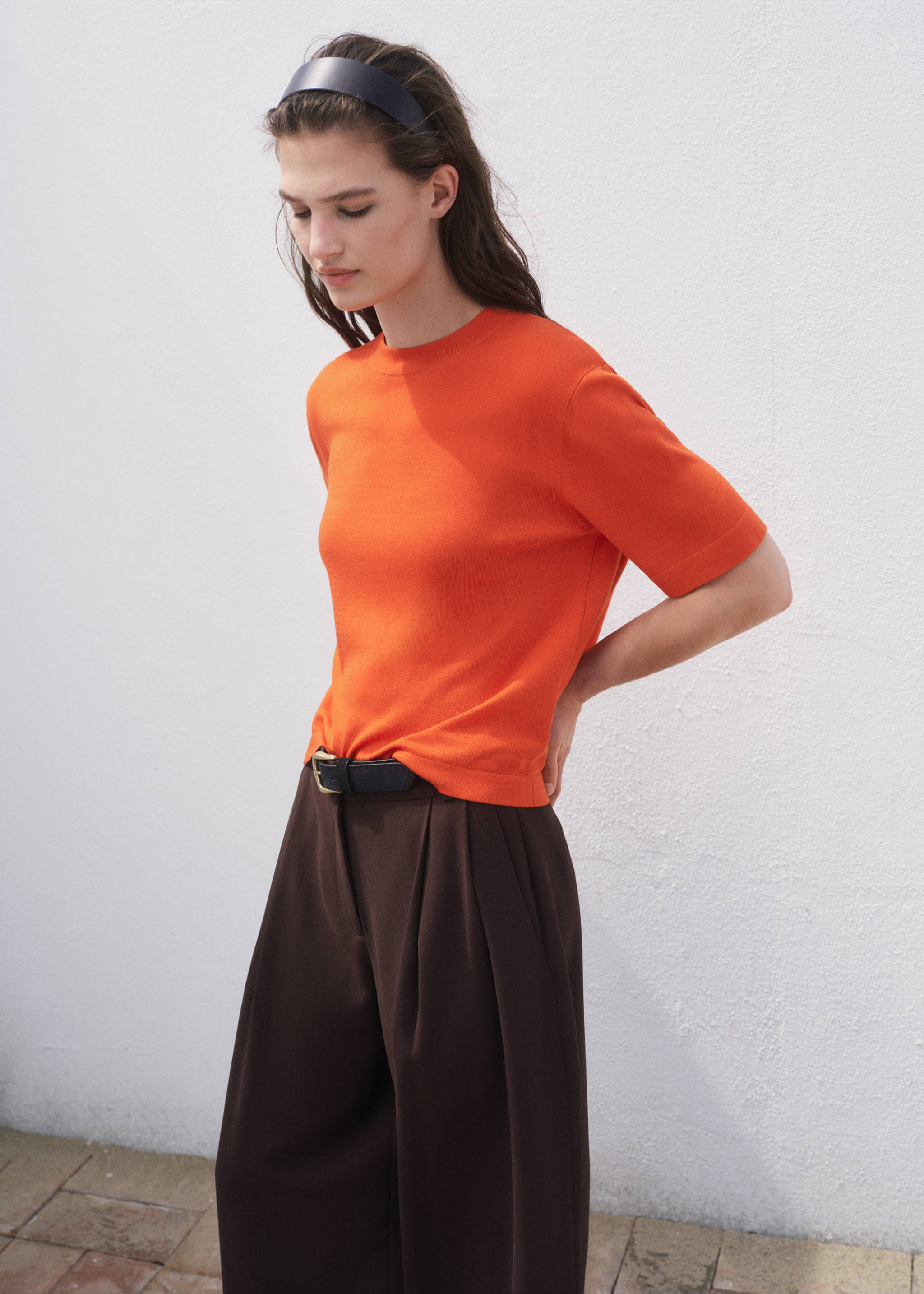 Short-sleeved fine-knit sweater - Medium plane, Dark Orange. Ref: 17014104-00.