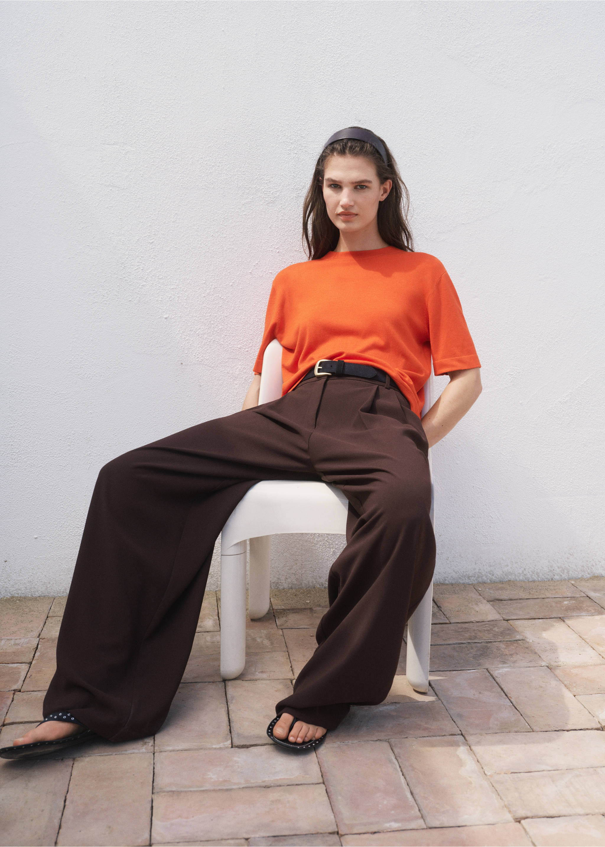 Short-sleeved fine-knit sweater - Details of the article 2, Dark Orange. Ref: 17014104-00.