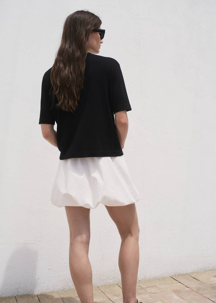 Short-sleeved fine-knit sweater — Black