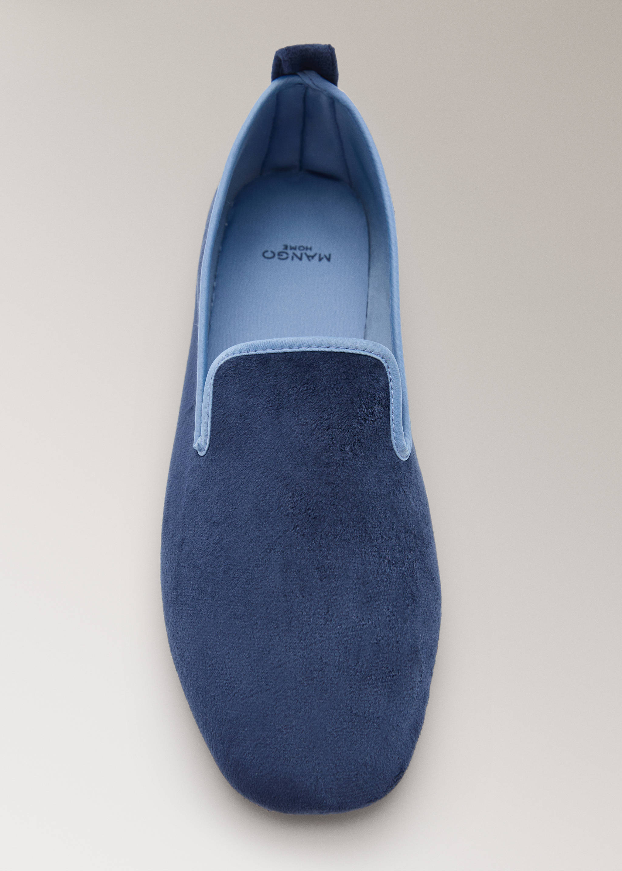 Velour slippers with piping - Details of the article 2